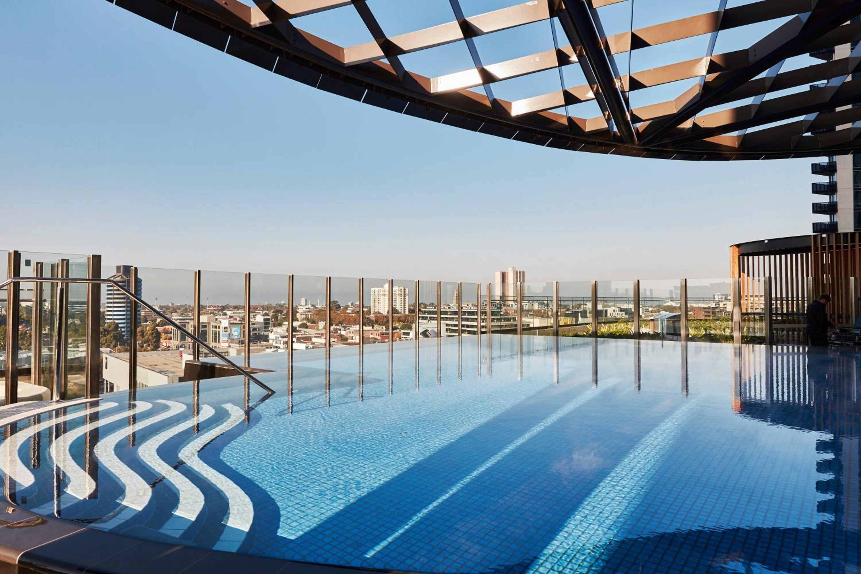 Luxe Lofts- Melbourne Square Apartments