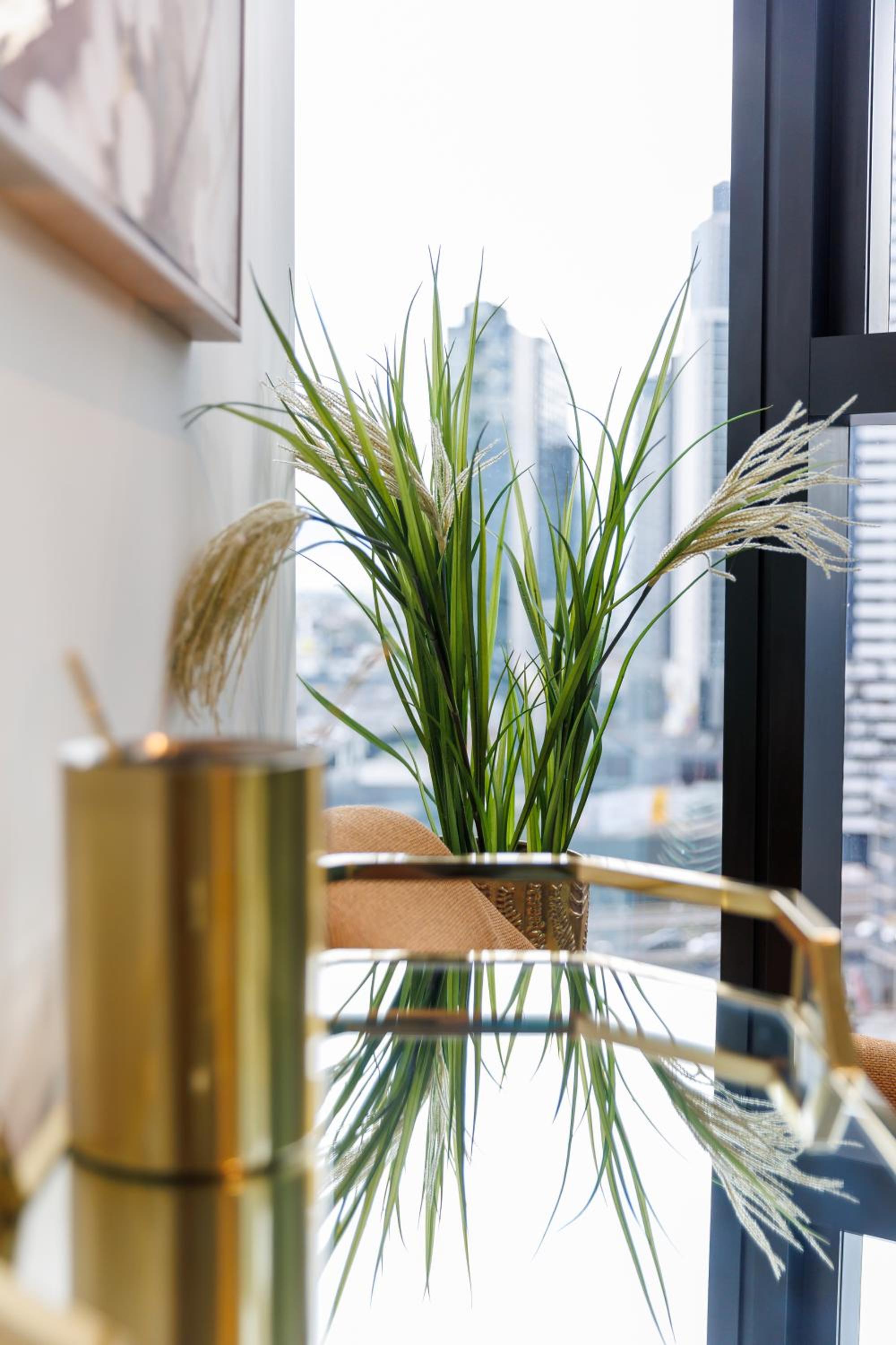 Luxe Lofts- Melbourne Square Apartments