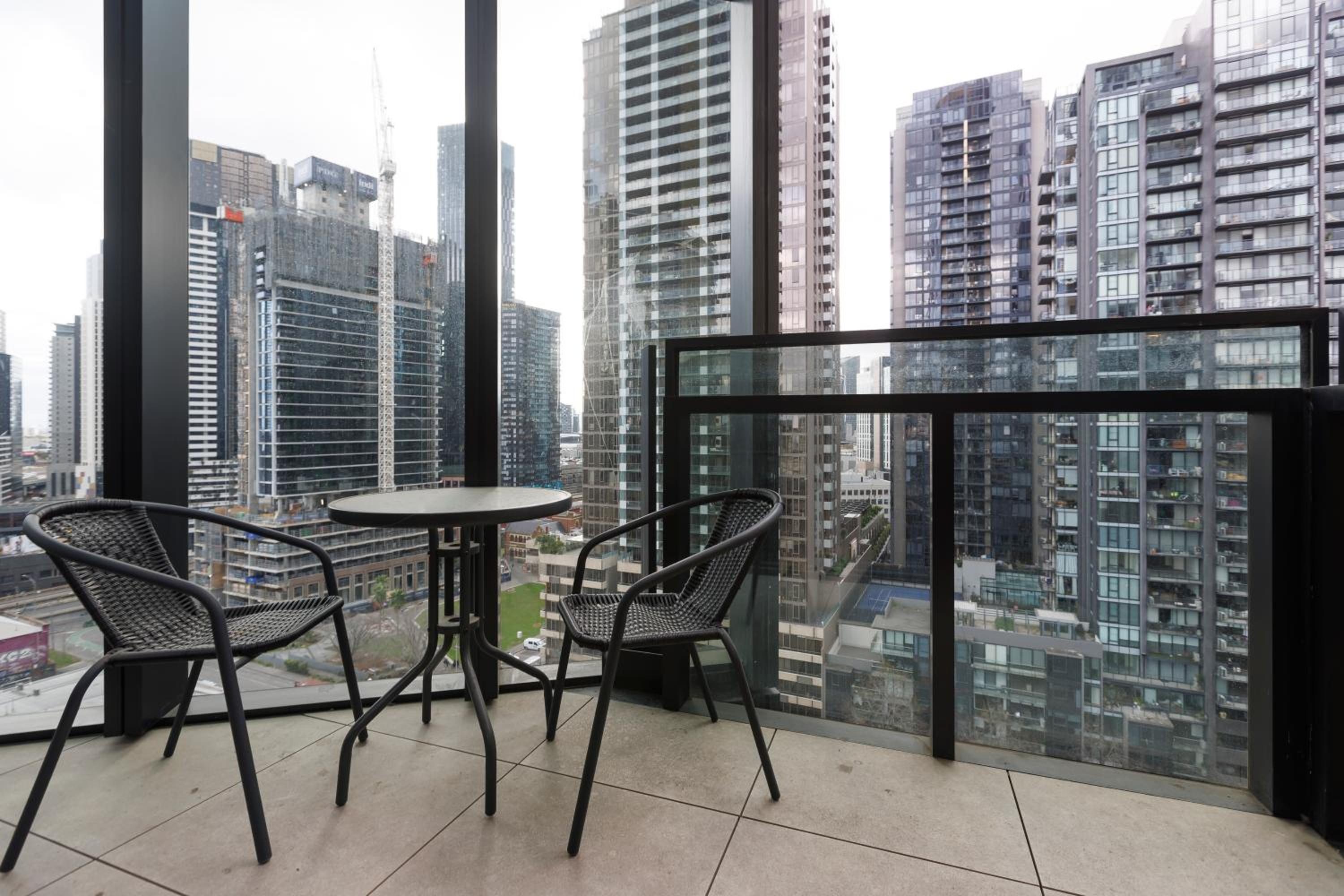 Luxe Lofts- Melbourne Square Apartments