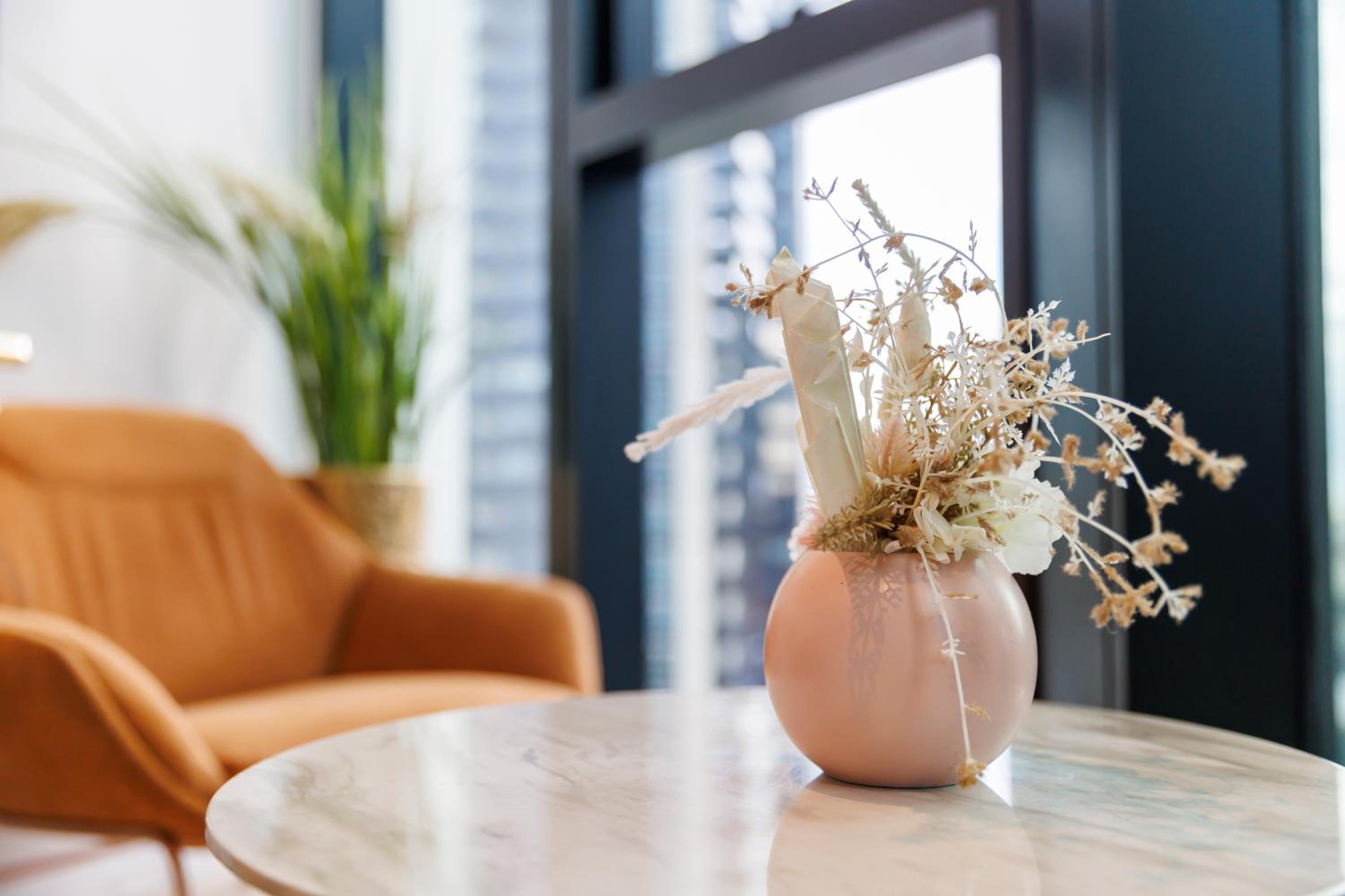 Luxe Lofts- Melbourne Square Apartments