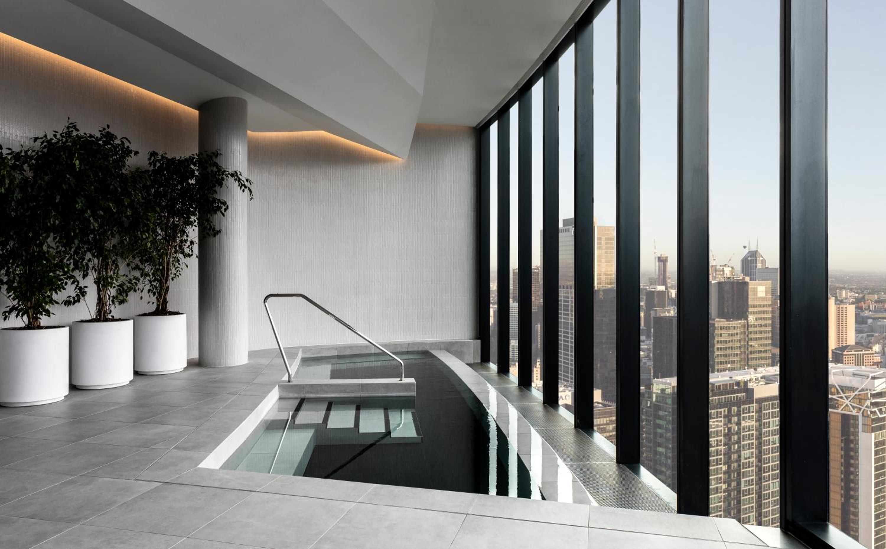 Luxe Lofts- Melbourne Square Apartments