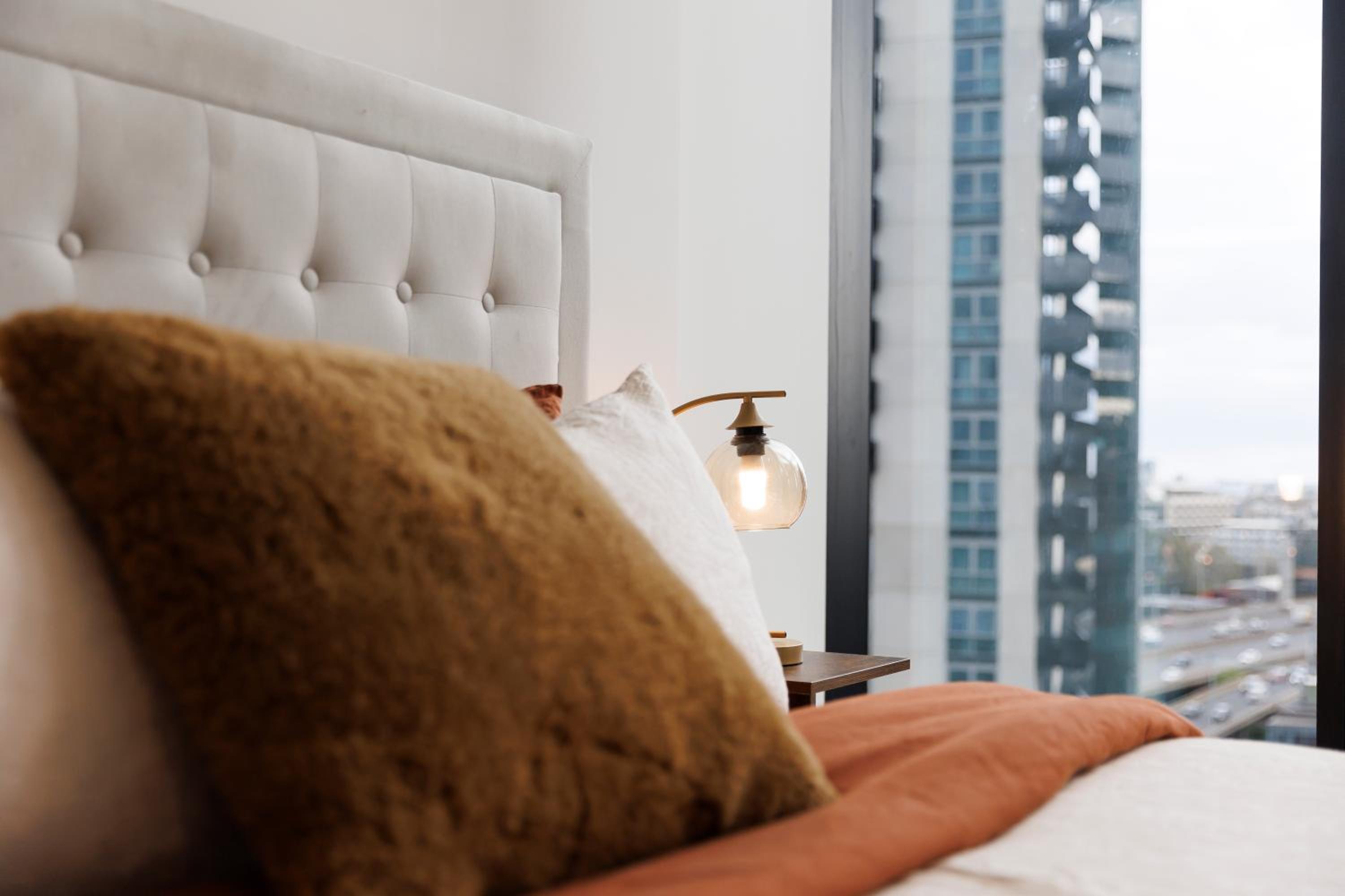 Luxe Lofts- Melbourne Square Apartments