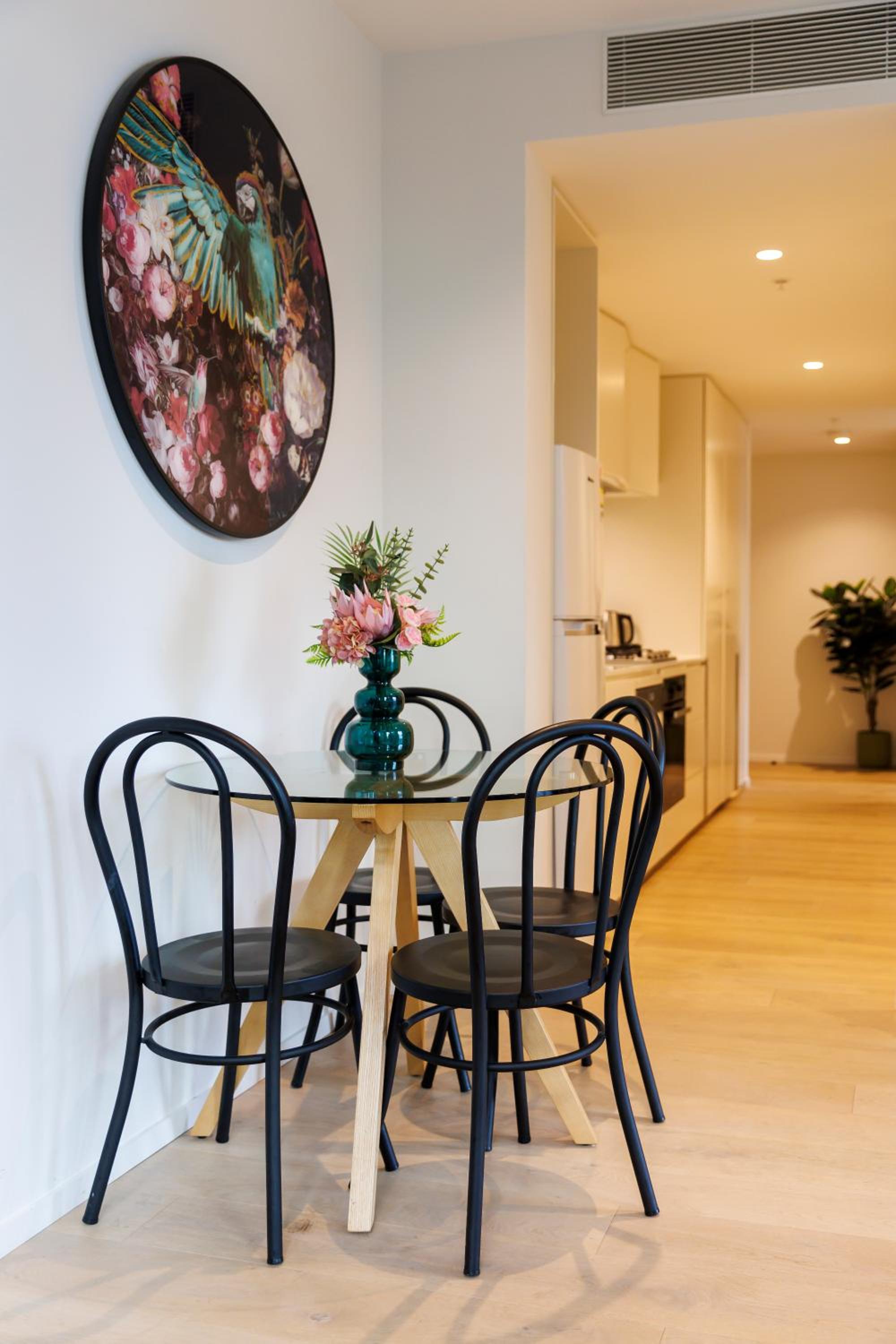 Luxe Lofts- Melbourne Square Apartments