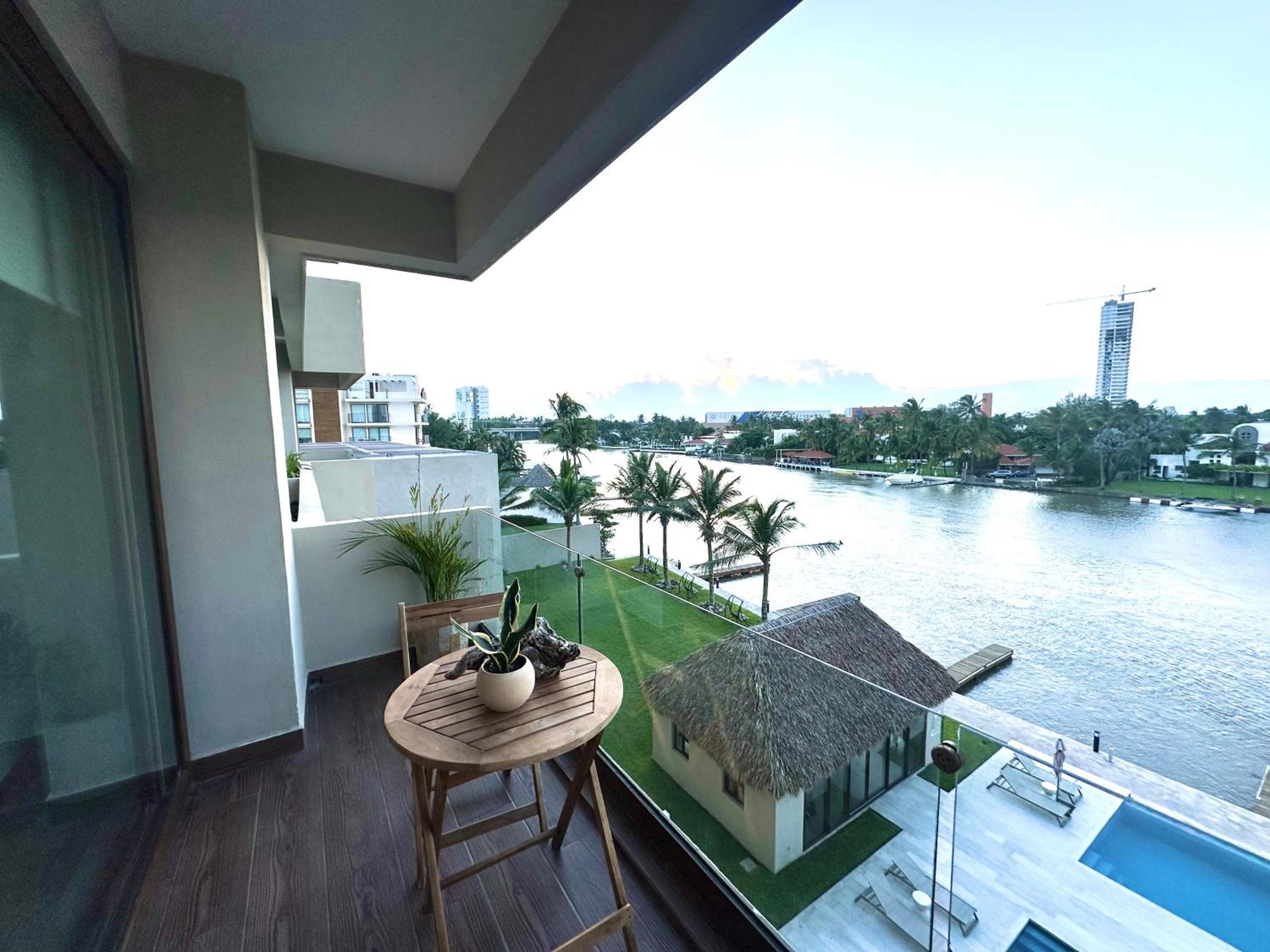 Departamento acogedor con vista al mar y alberca view 3