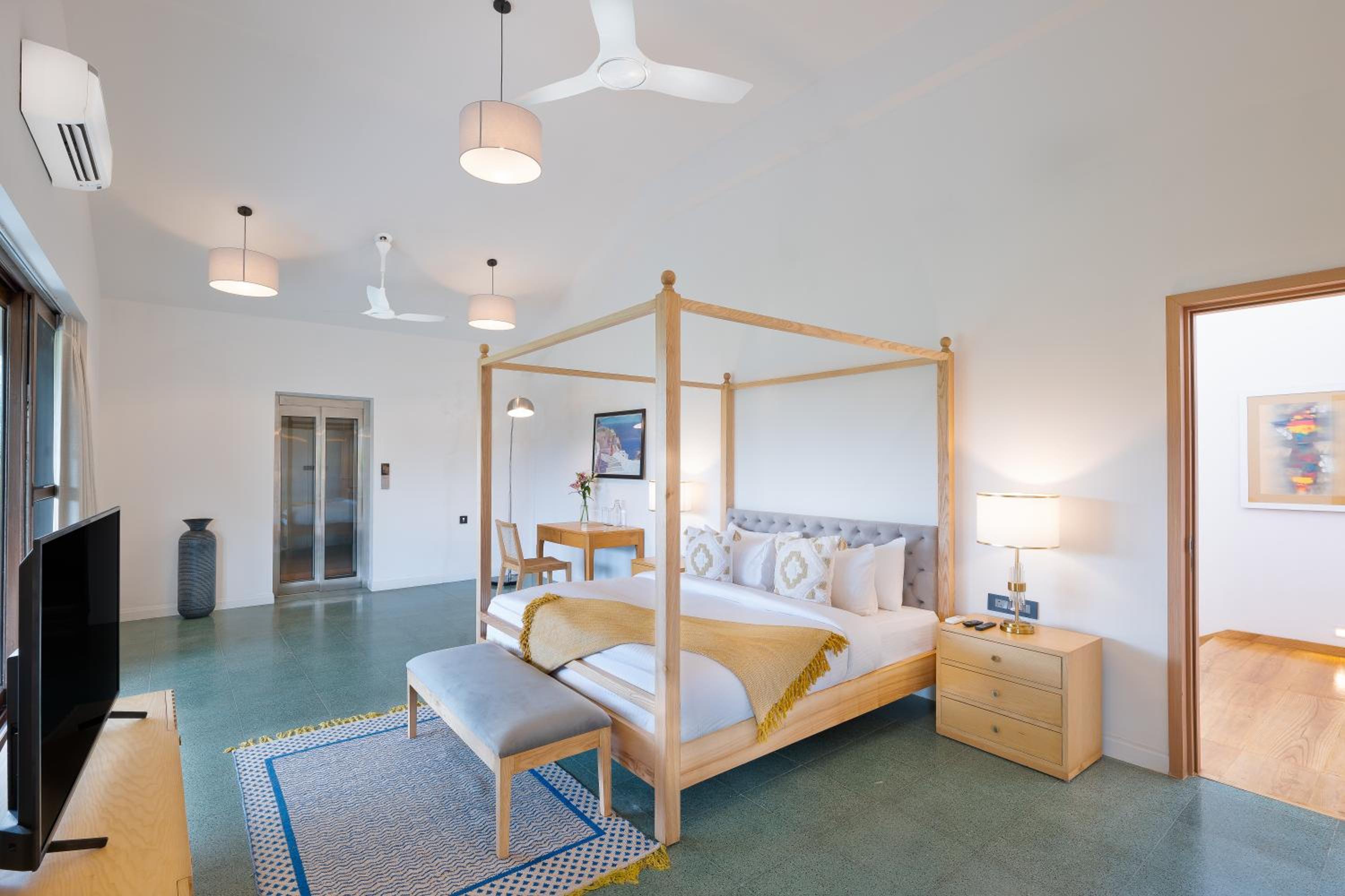 hotel room