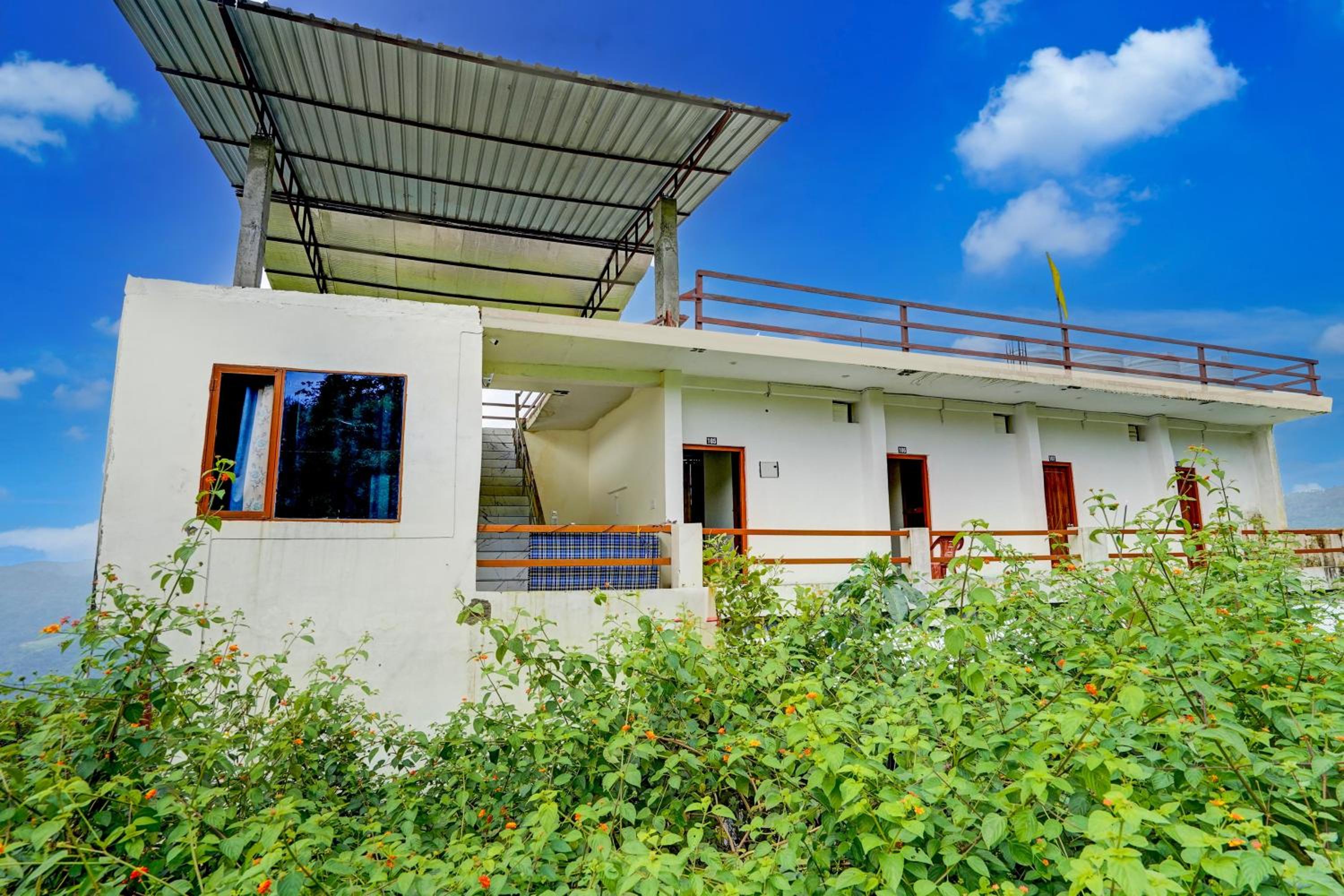 SPOT ON Hotel Saral Blue Star view 3