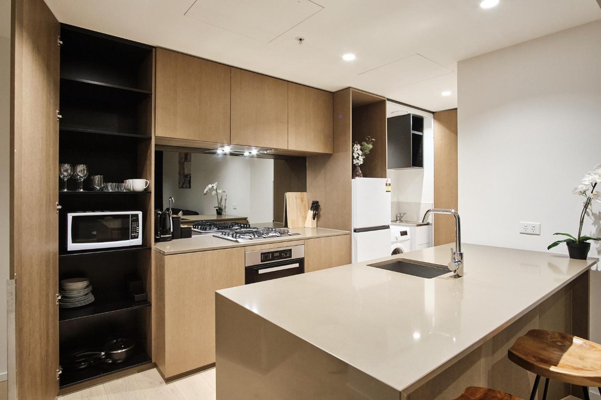 Luxe Lofts- Melbourne Square Apartments