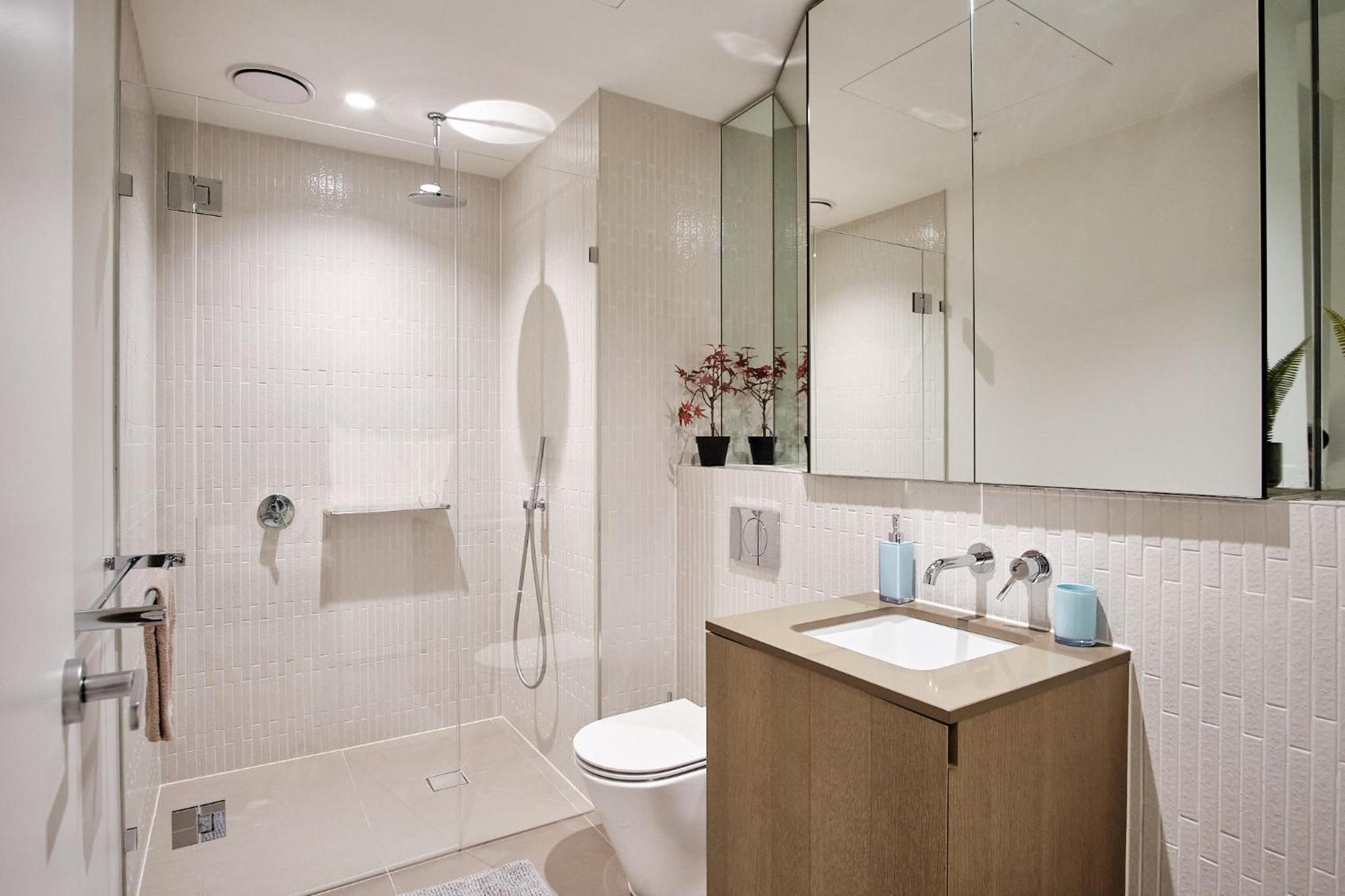Luxe Lofts- Melbourne Square Apartments