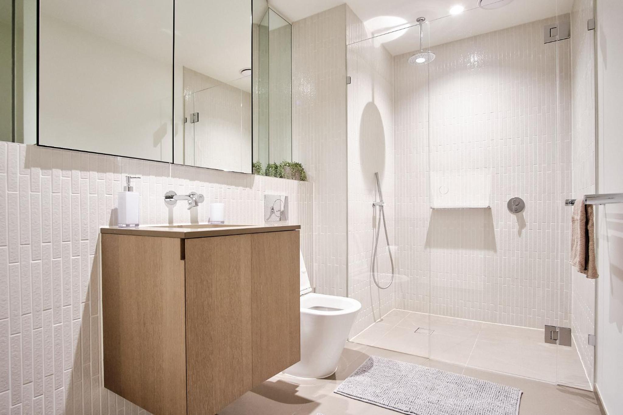 Luxe Lofts- Melbourne Square Apartments