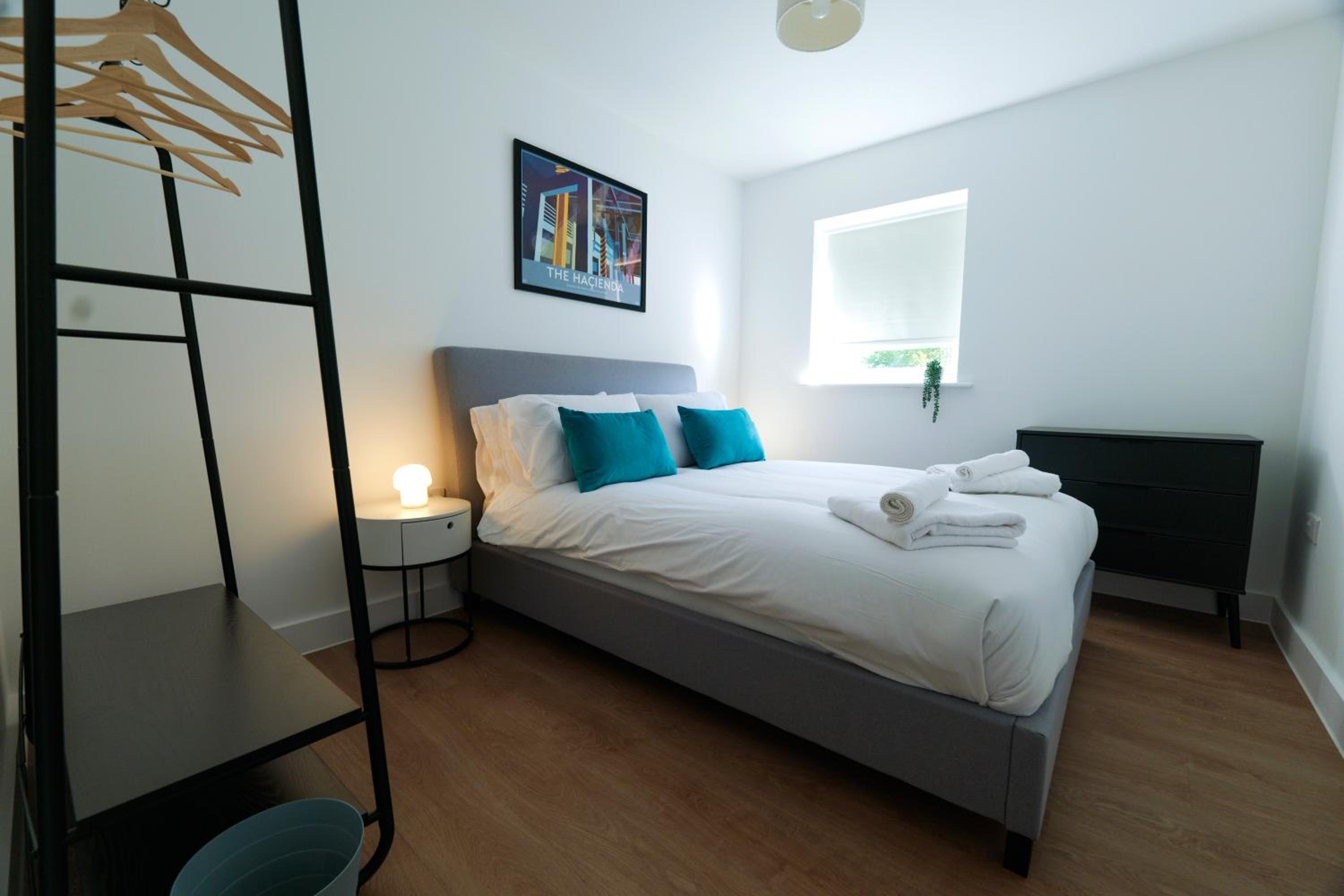 NEW Luxury South Manchester Flat