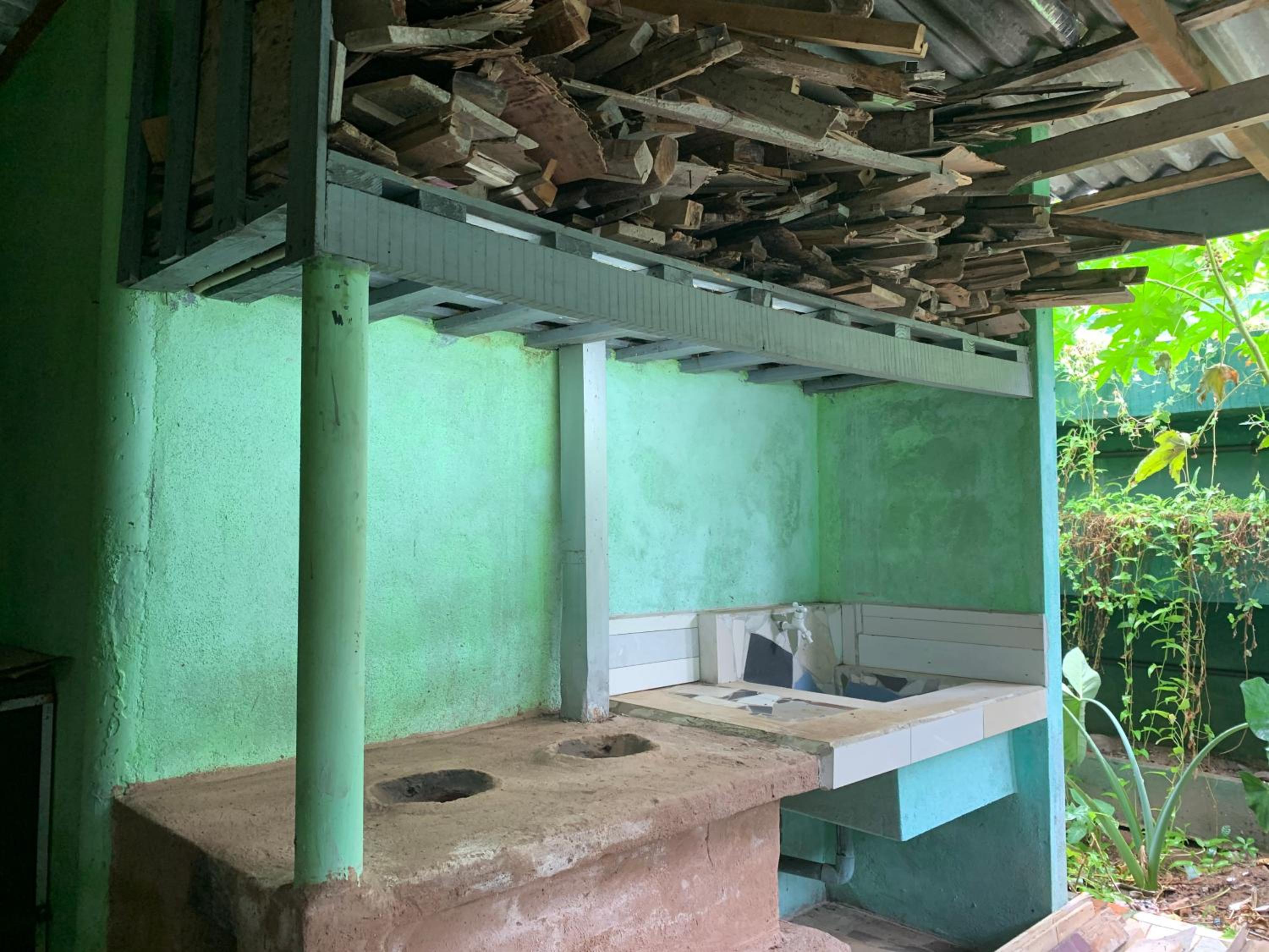 ANJAYU BEACH BUNGALOW