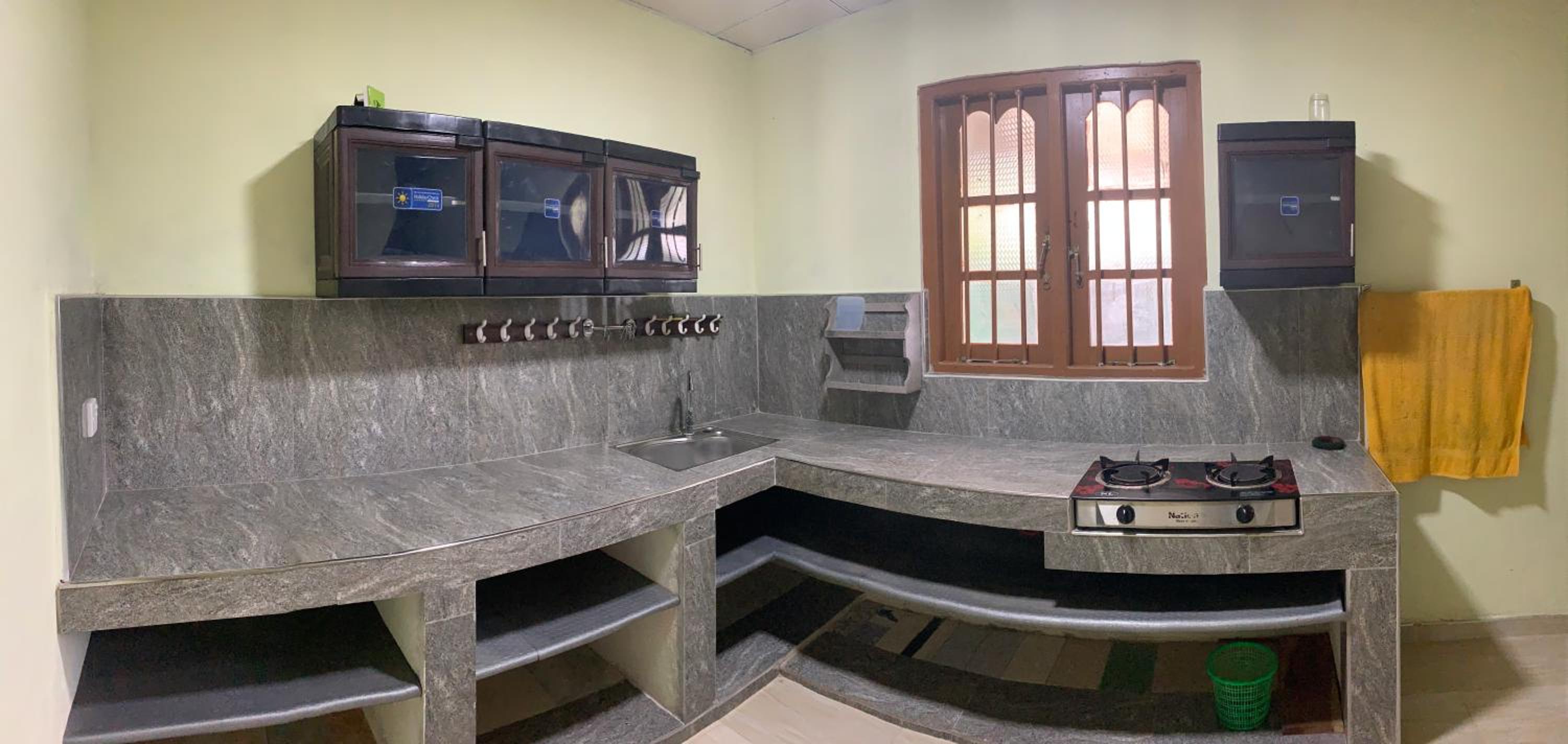 ANJAYU BEACH BUNGALOW