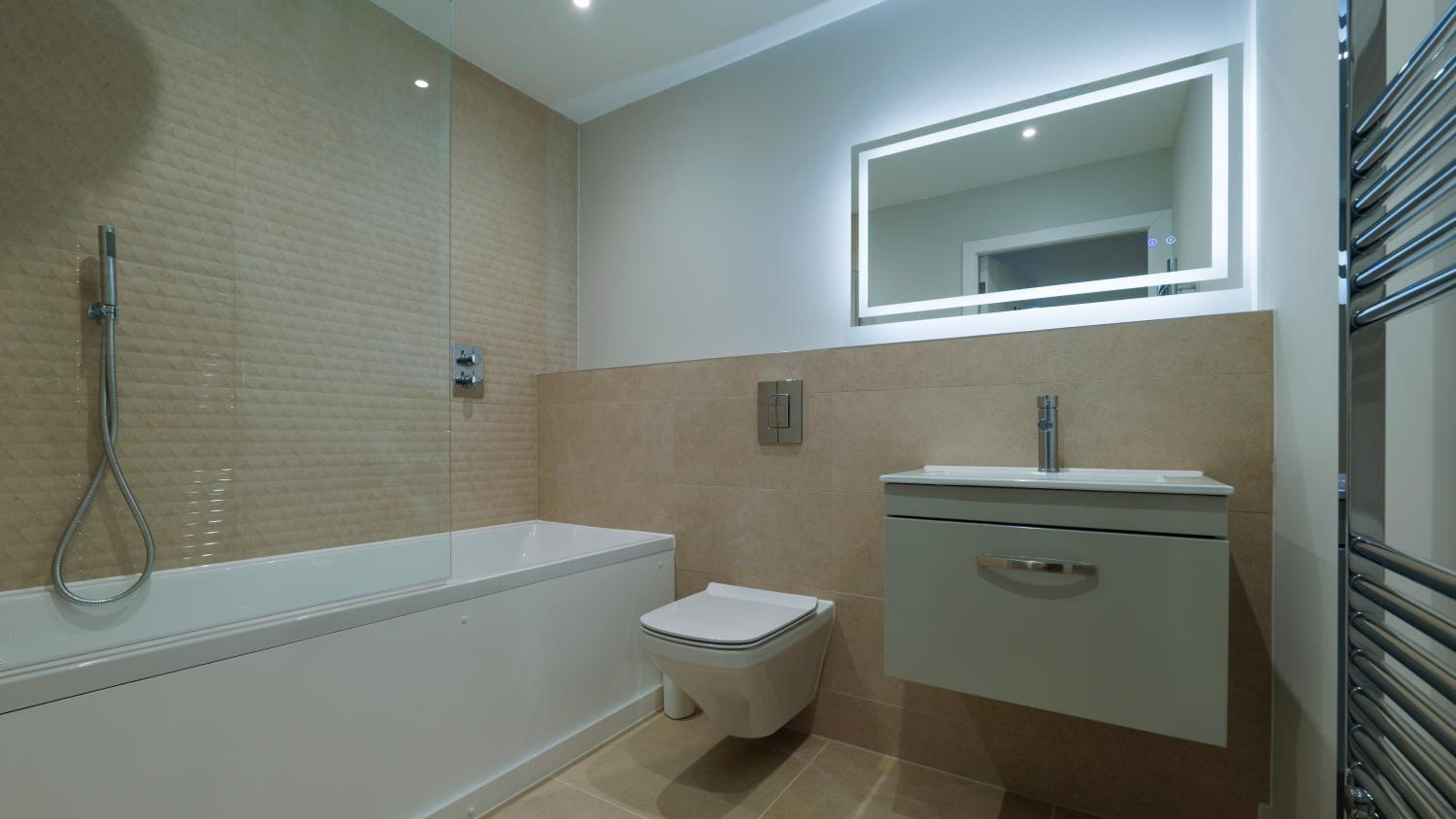 NEW Luxury South Manchester Flat