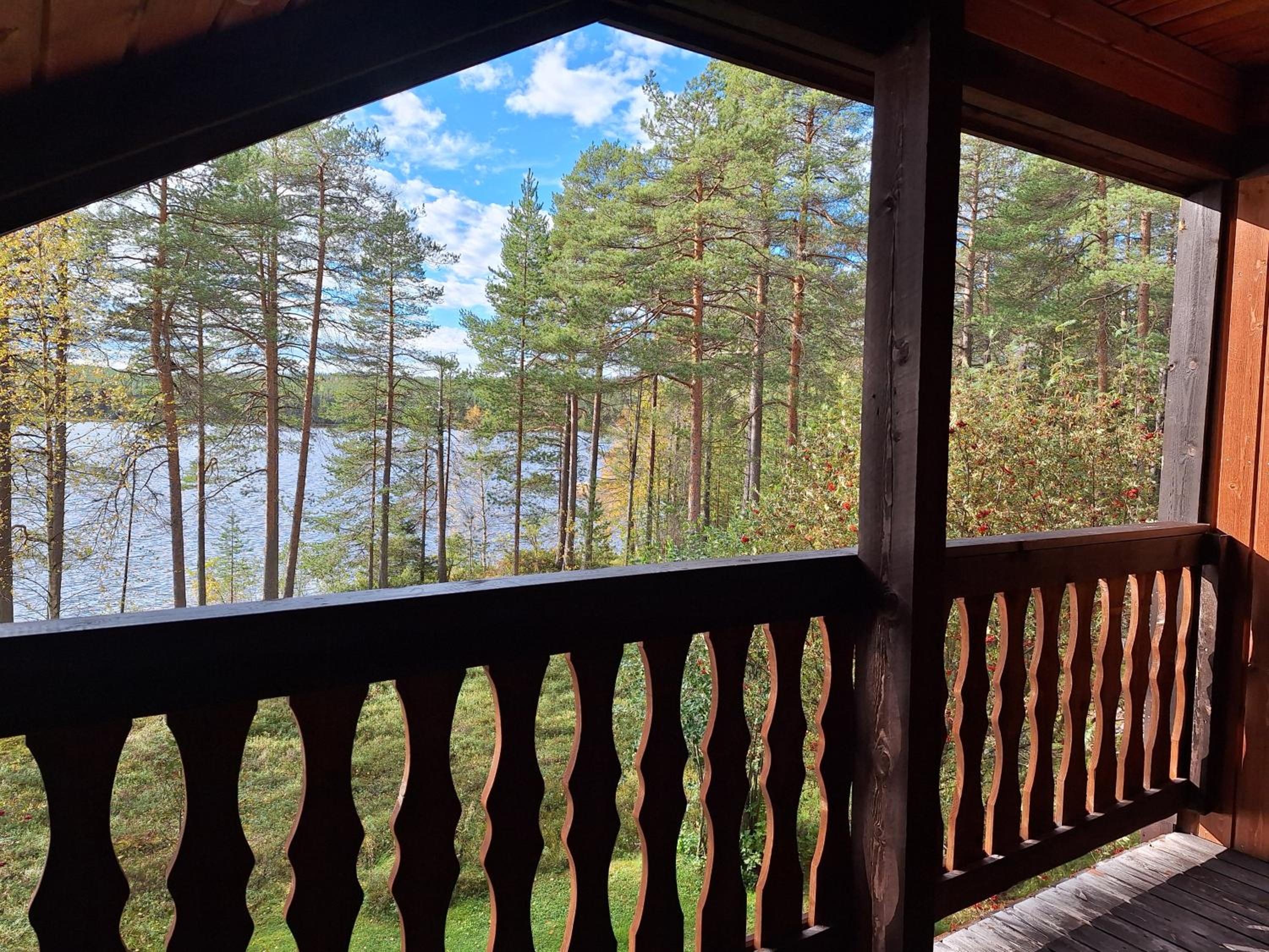 Lakeside Pilke