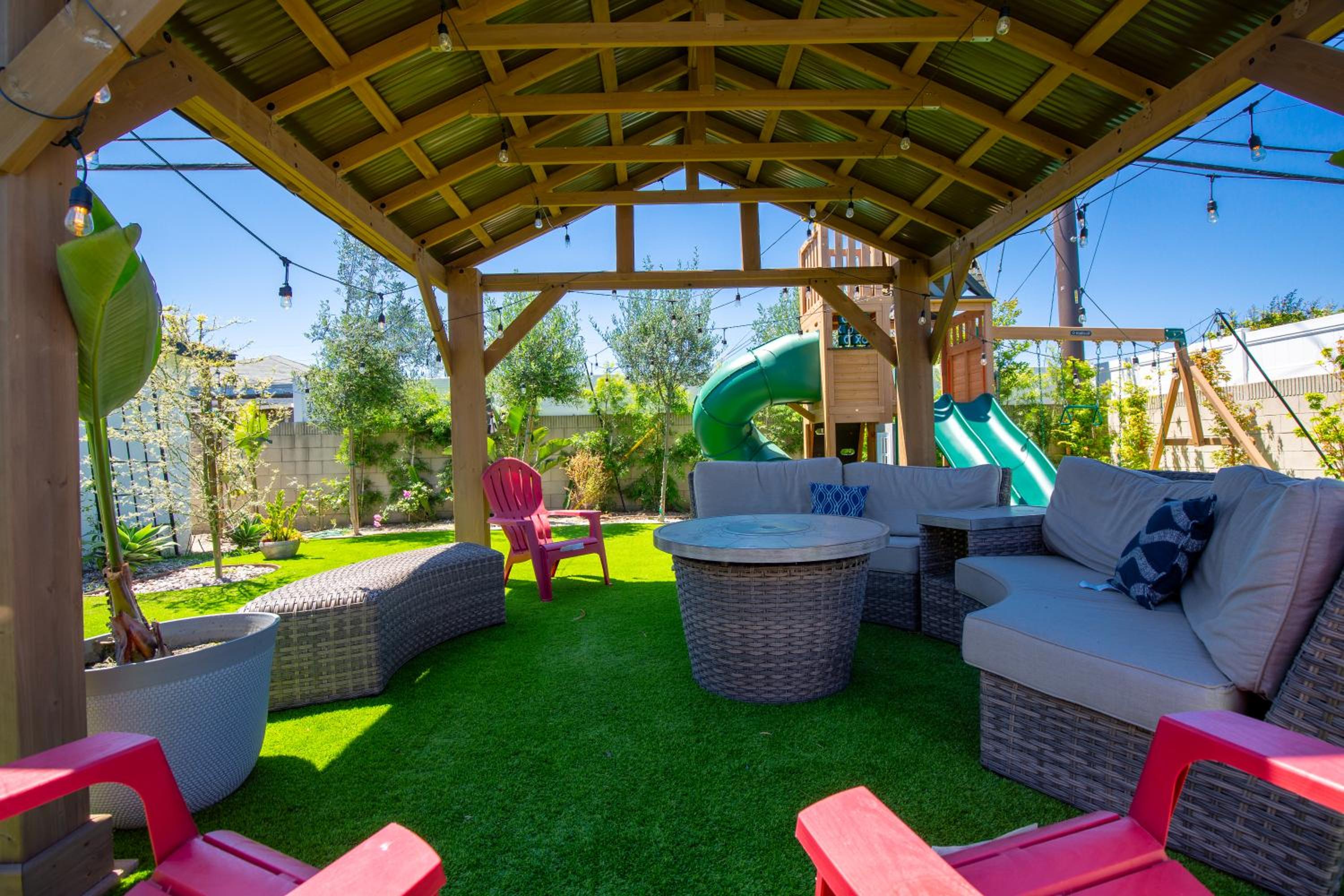 Gorgeous Villa Minutes Disneyland and Socal Gems view 3