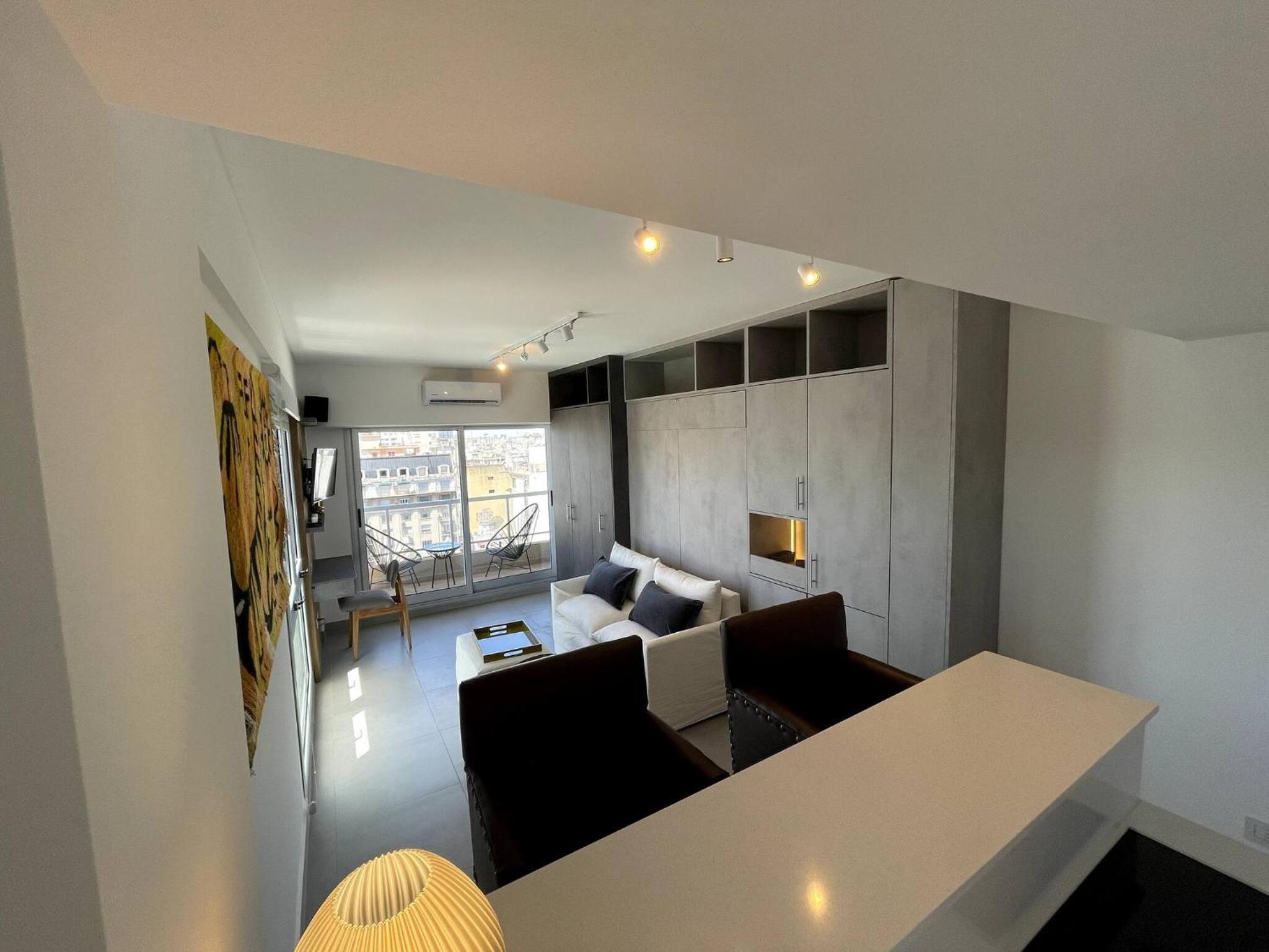 Fantastic Studio with Balcony Pool