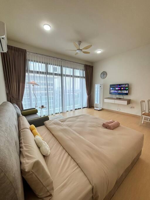 Mount Austin #Palazio A1 Muji-Style 2Pax