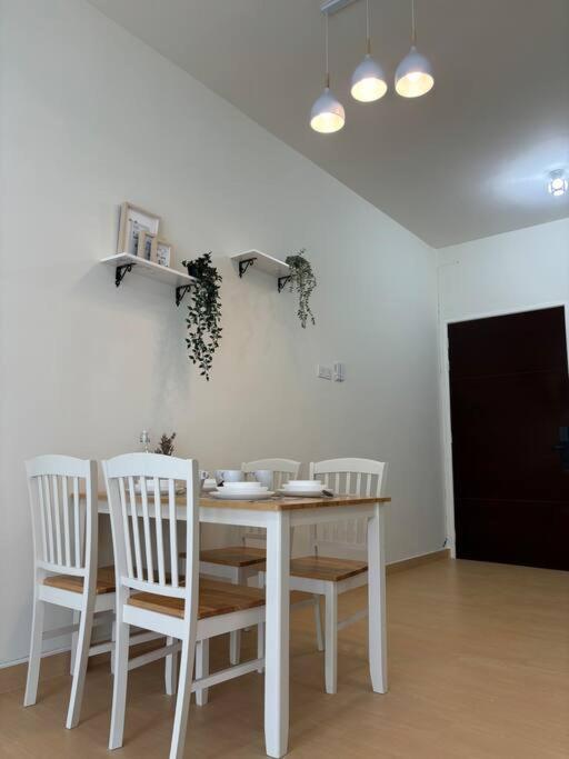 Mount Austin #Palazio A1 Muji-Style 2Pax