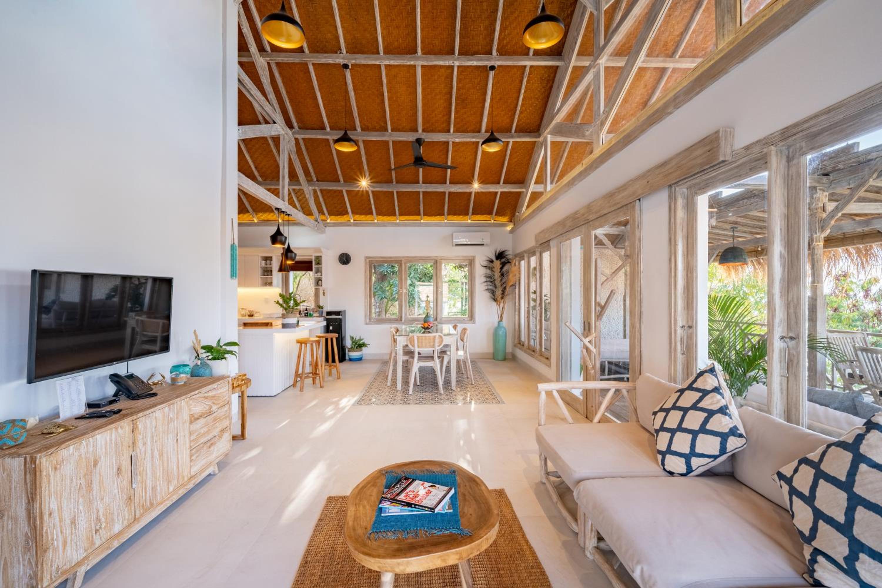 Photo 102