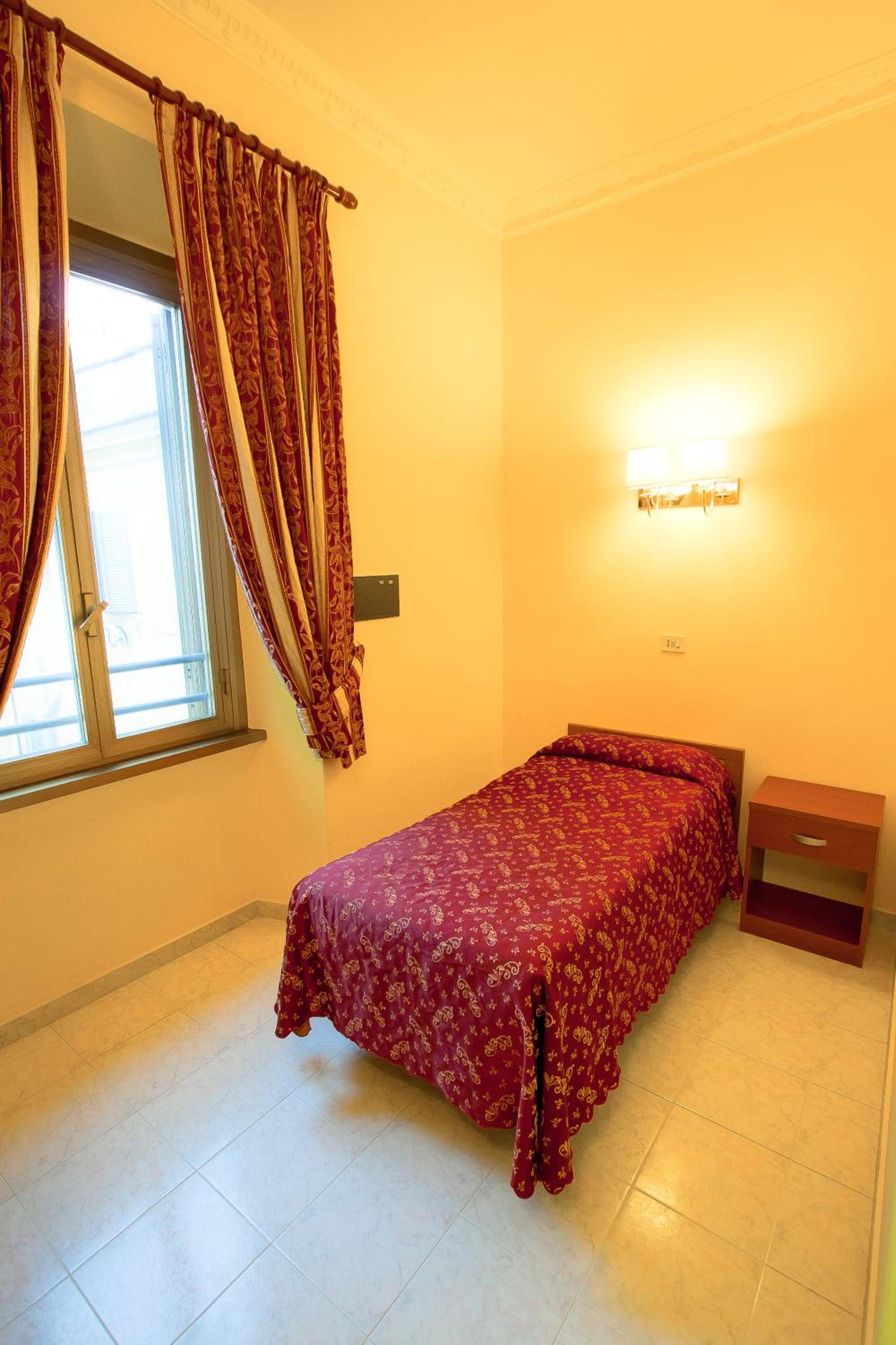 Bed In Roma
