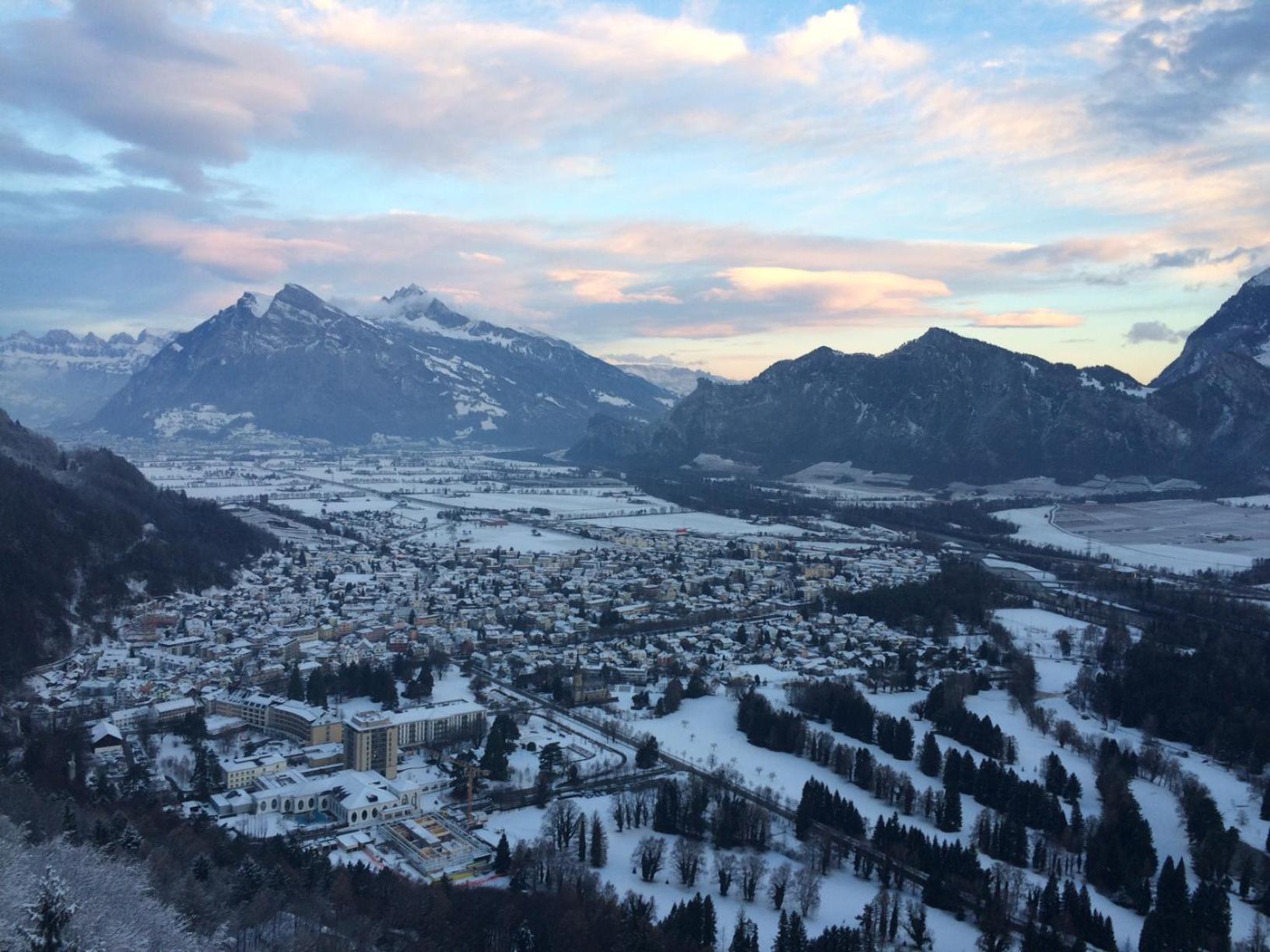 Komplettes Hotel mit 10 Zimmern