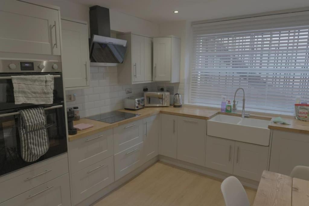 Central London COSY Modern HOME