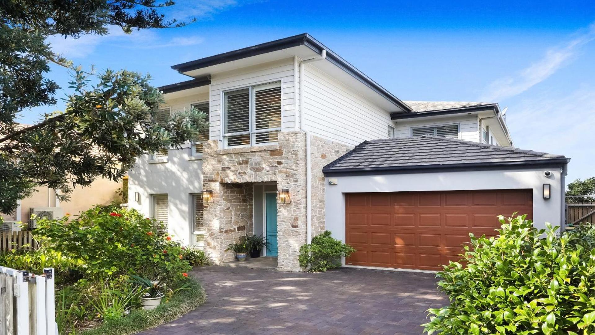 PIHI Beachfront , Pearl Beach, 5beds, 5 bathrooms