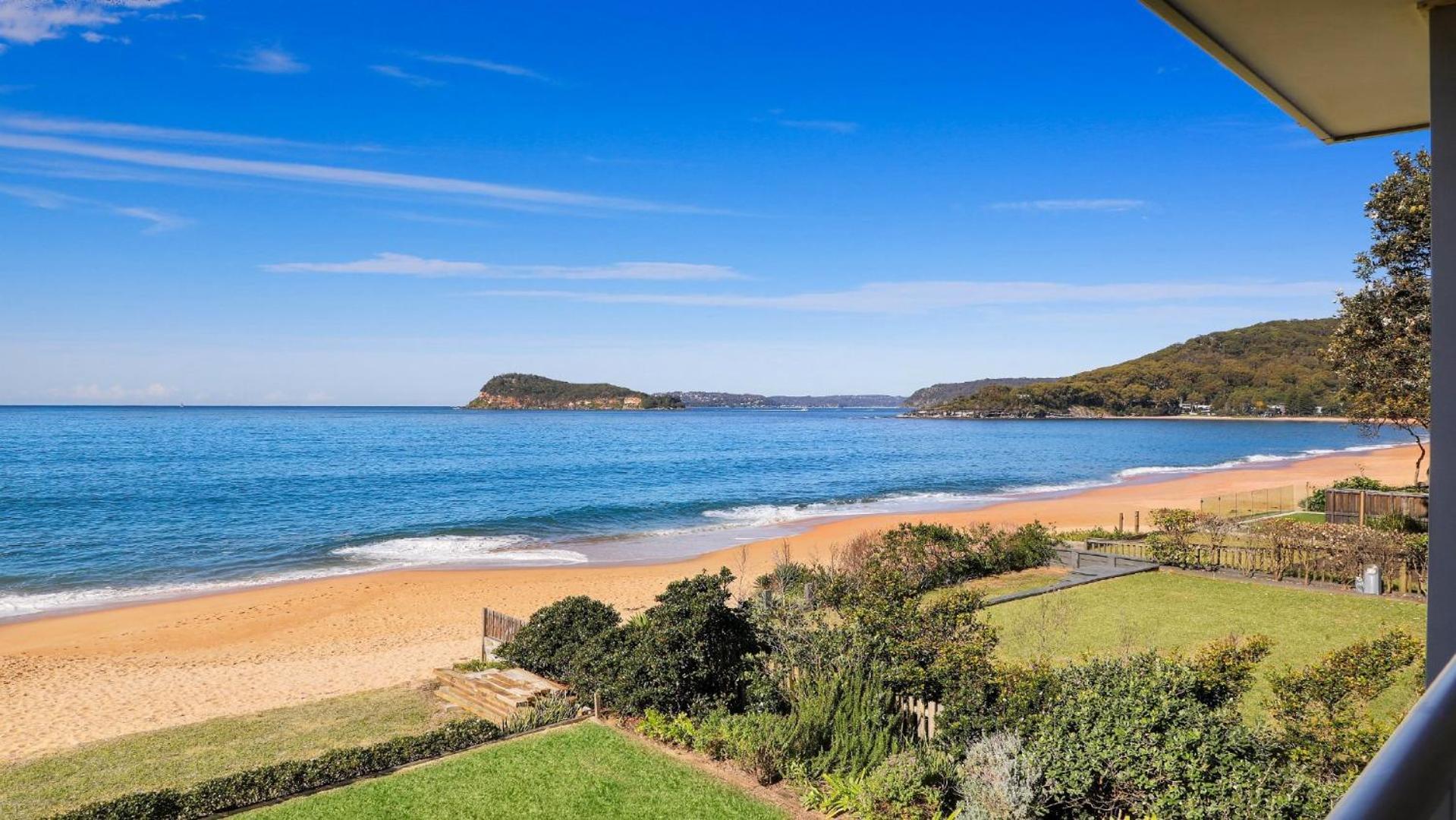 PIHI Beachfront , Pearl Beach, 5beds, 5 bathrooms
