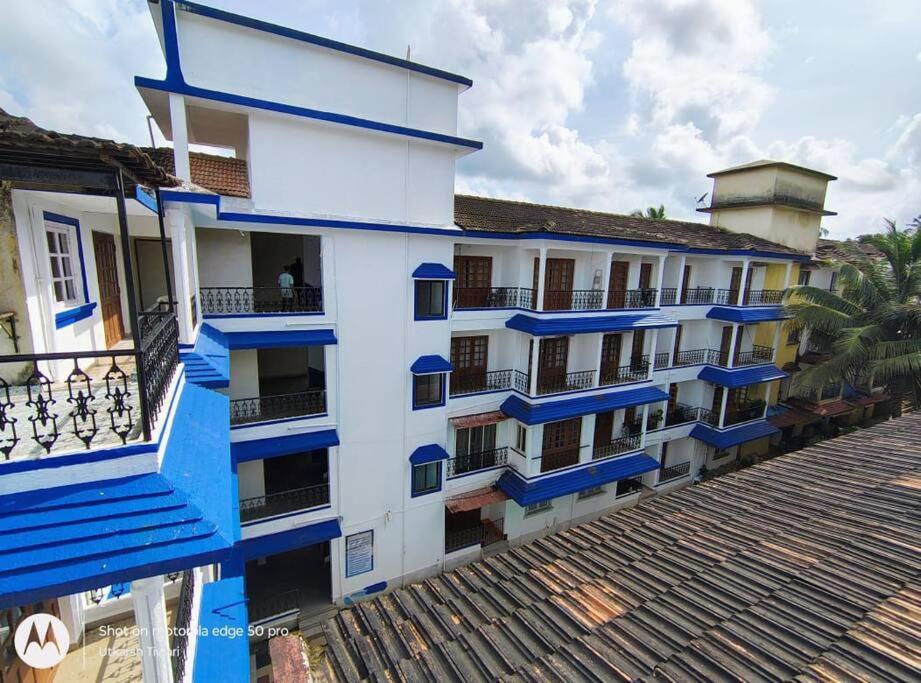 Mini Paradise 1BHK in North Goa 5 min from beach view 3