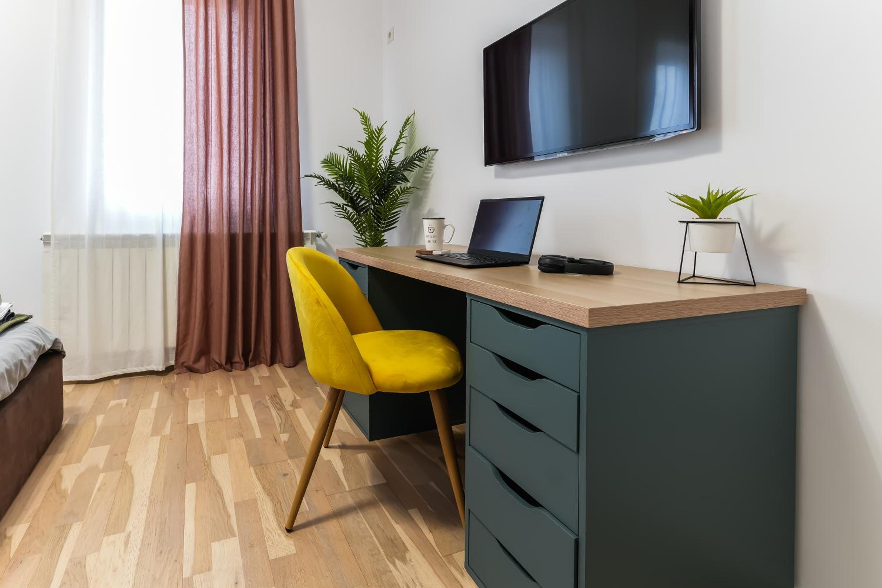 hotel room