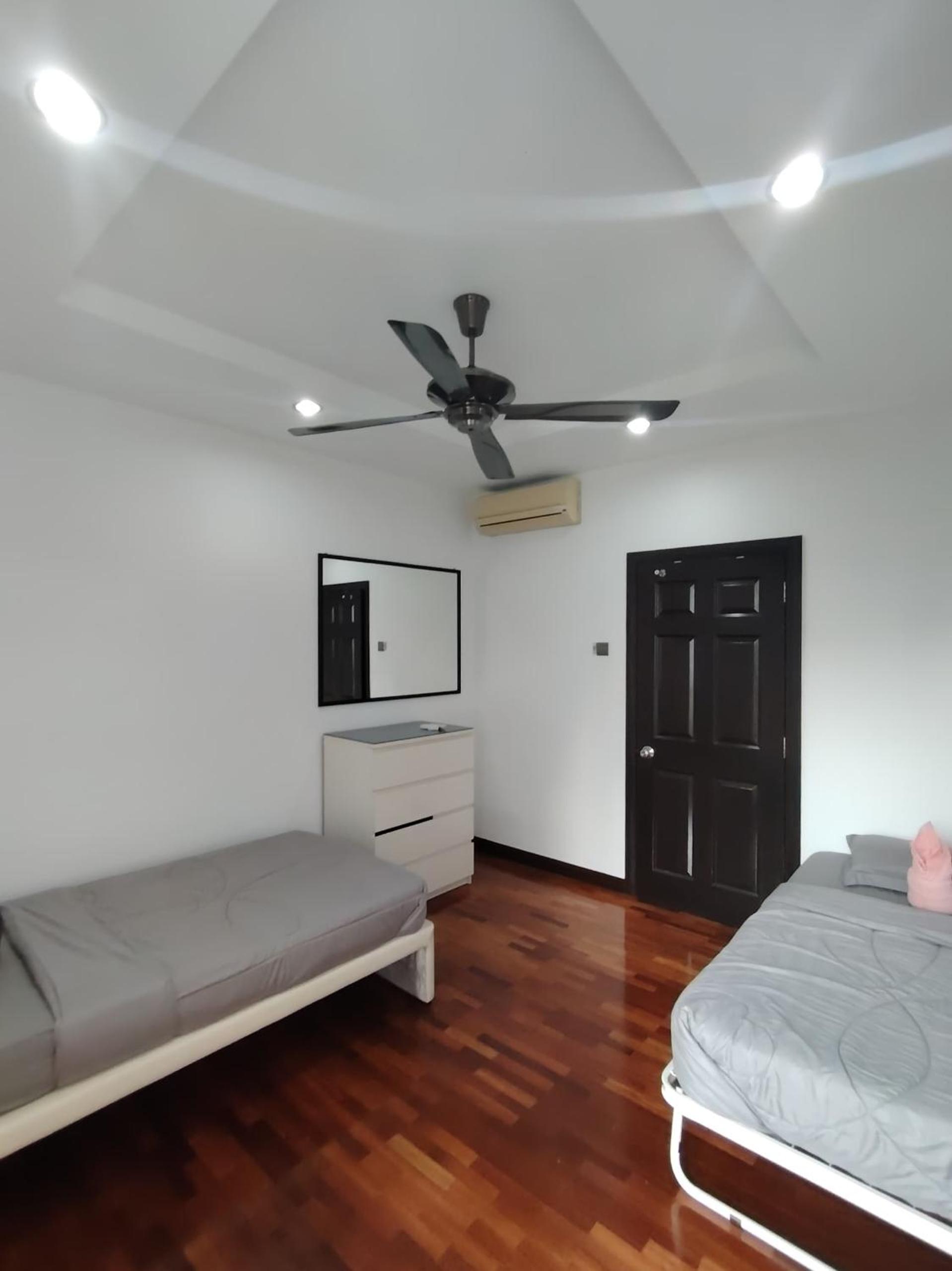 Cozy Desa ParkCity 2 Bedroom Highspeed WiFi with Pool