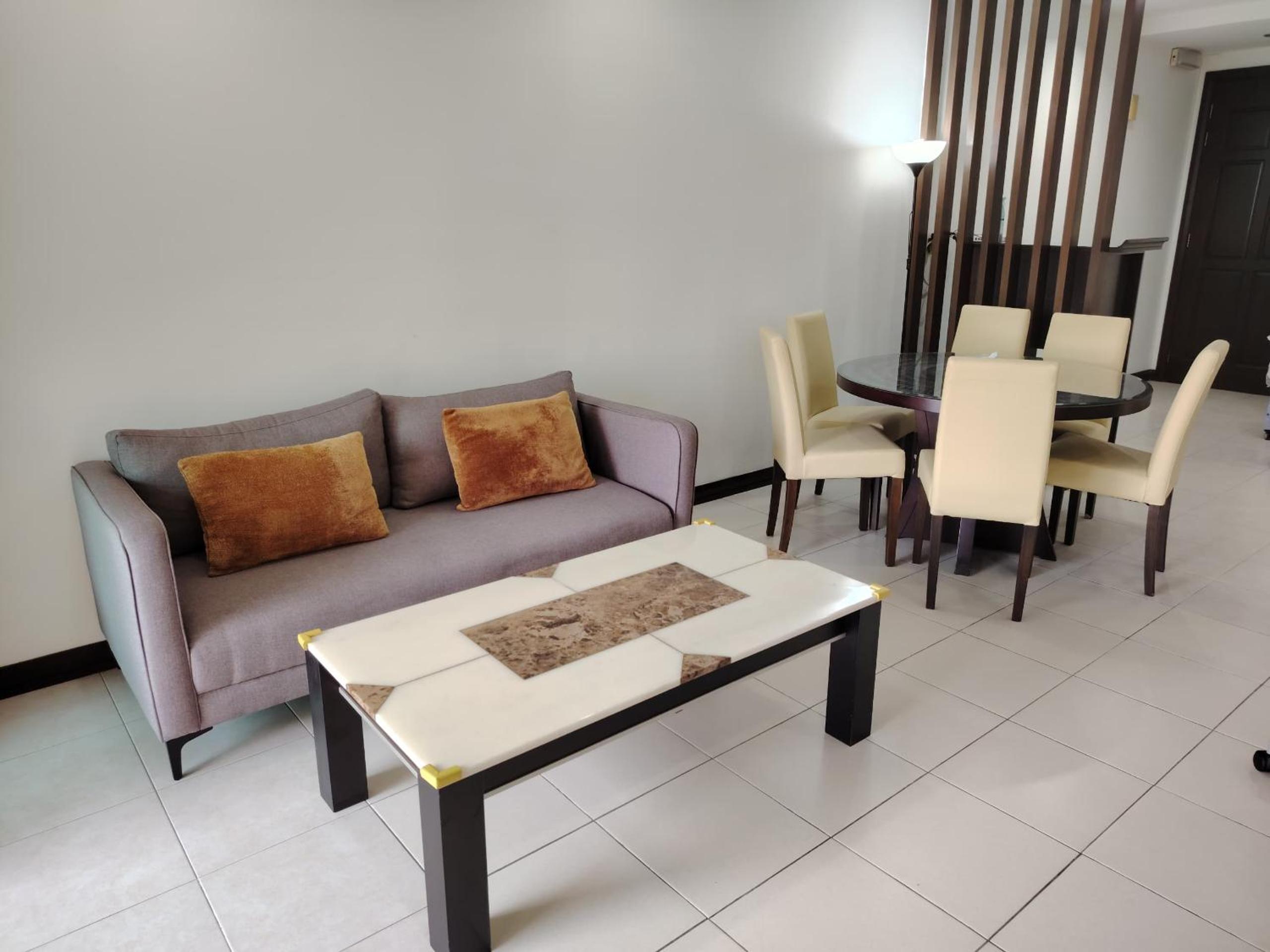 Cozy Desa ParkCity 2 Bedroom Highspeed WiFi with Pool