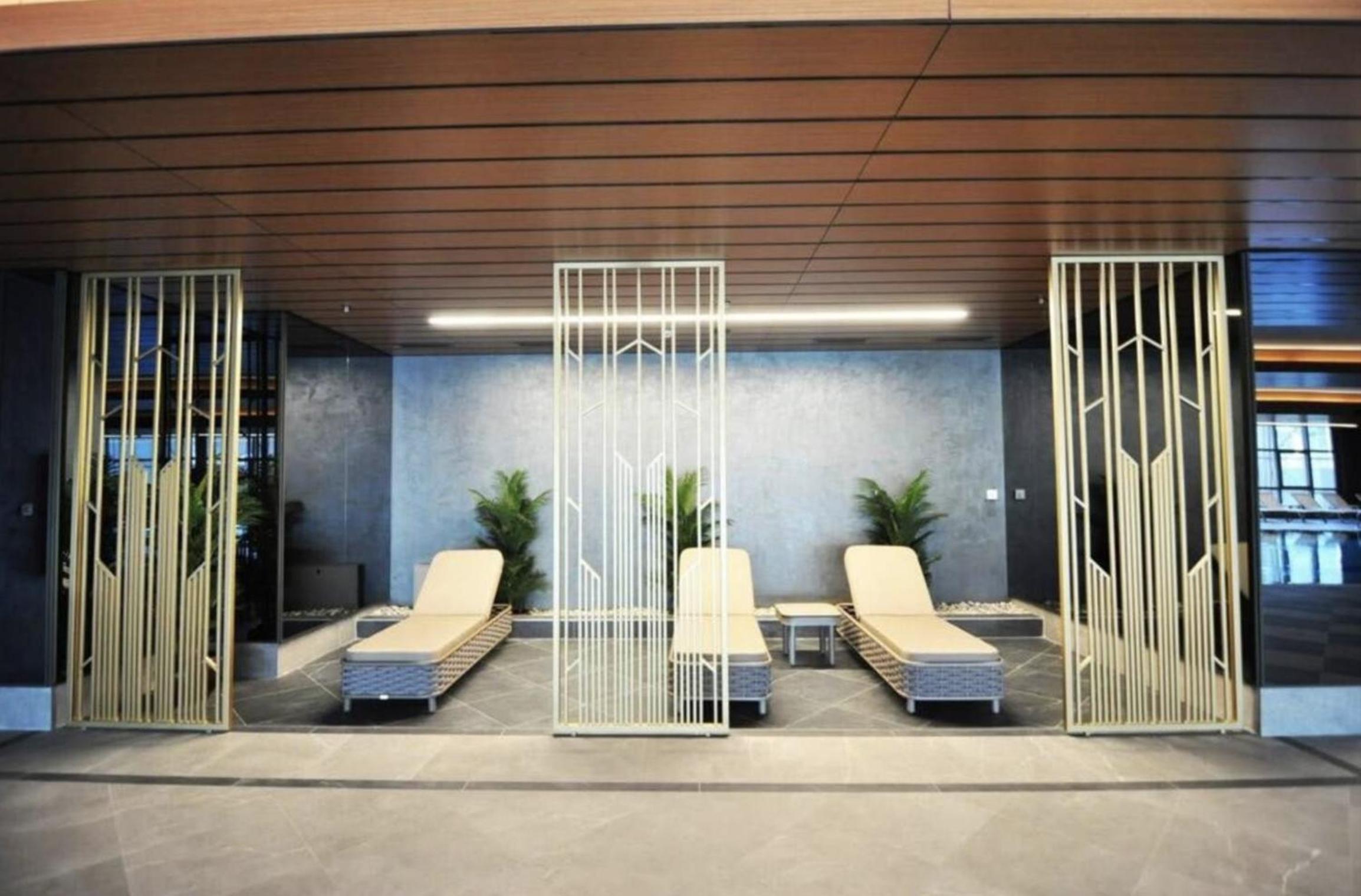 Beautiful Bright 2Bed - ParkingPoolTerrace! #341