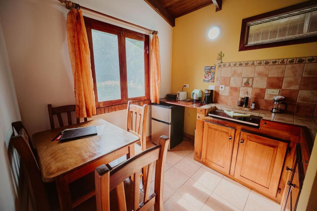 Lodge Mirador - Great Swimming pool - Kitchen - BBQ - Netflix