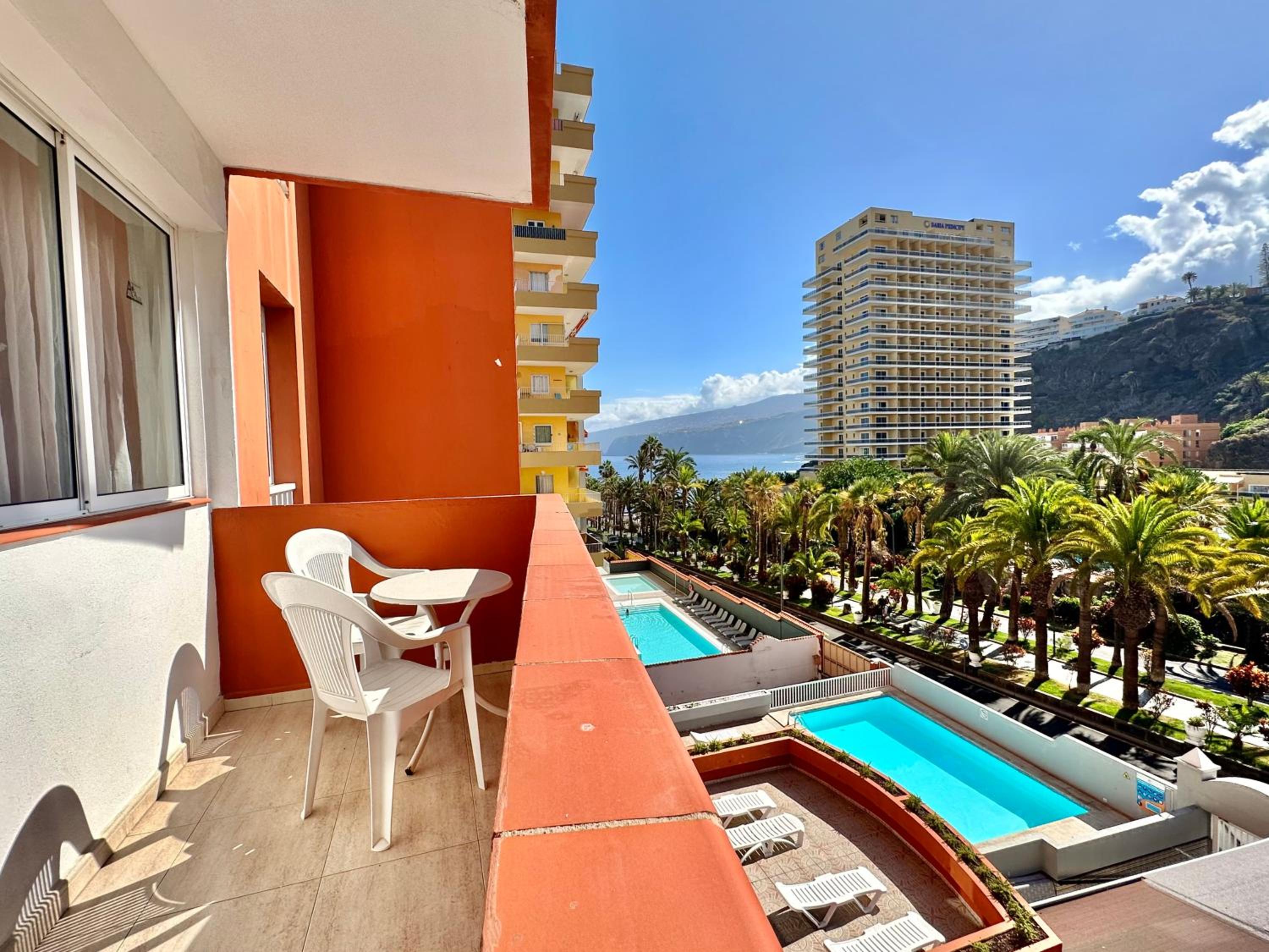 Alta Beachside Apartments