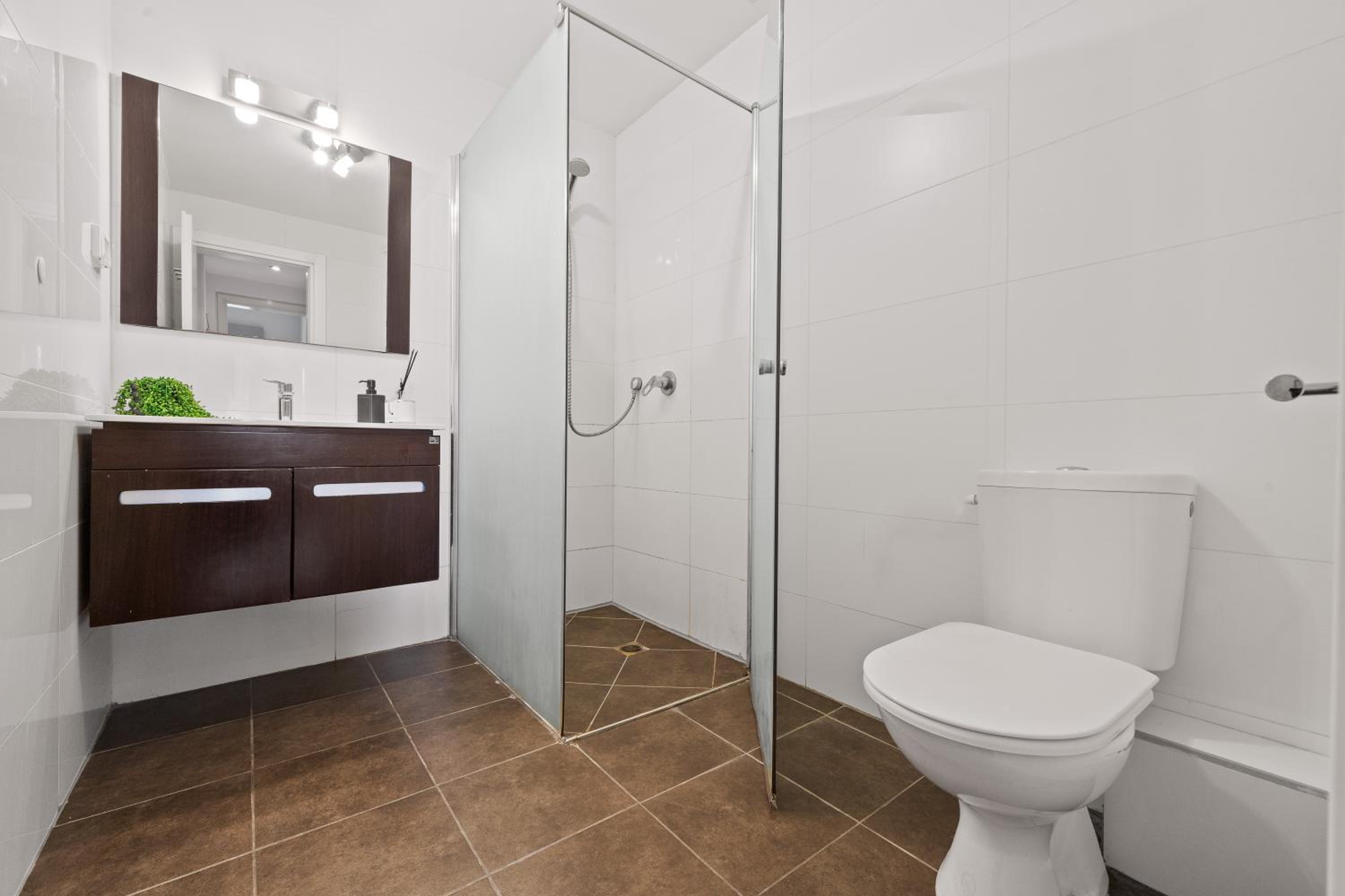 Kook Isrentals - ApartHotels In City Center view 3