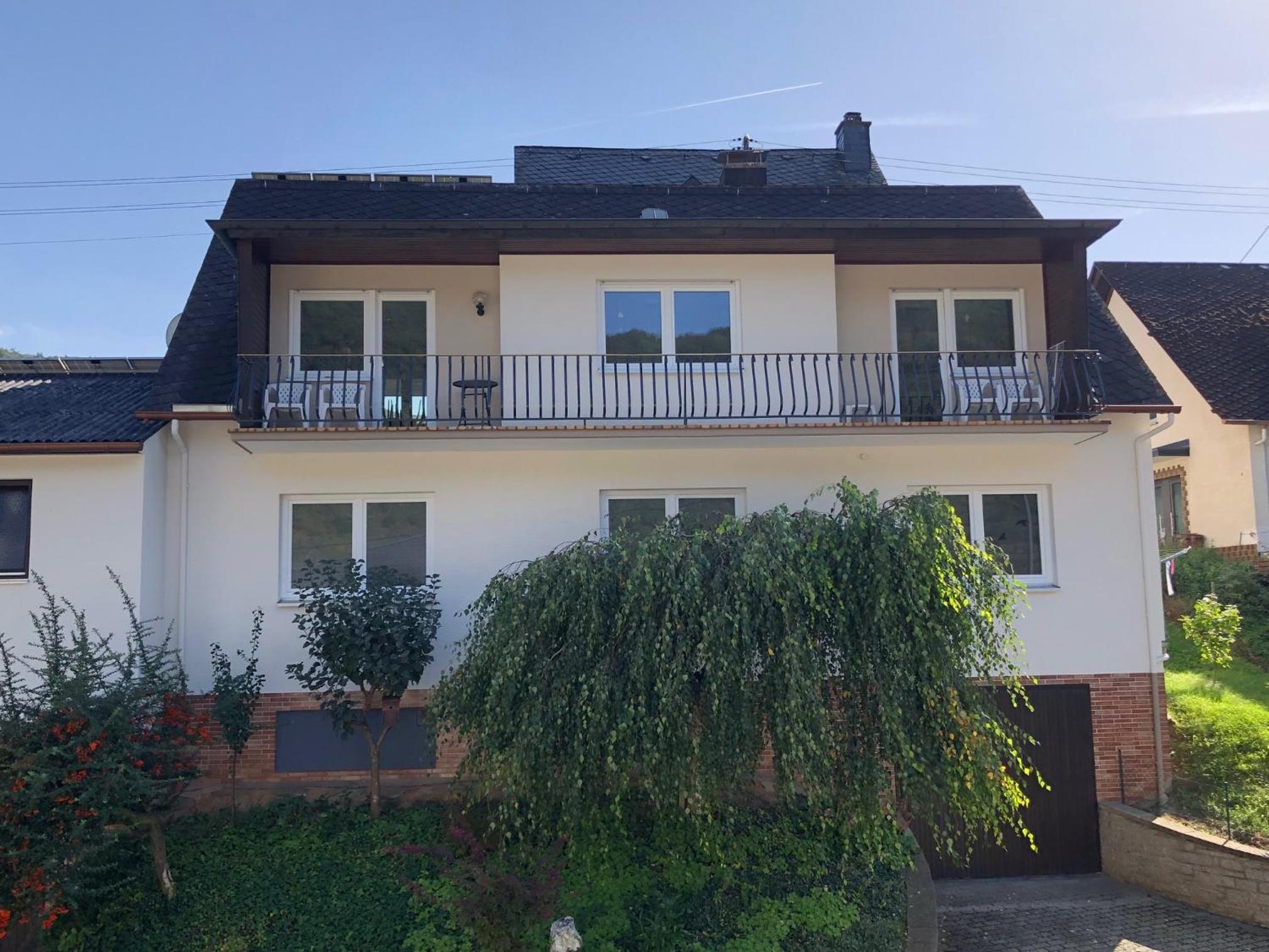 Weinhaus Lenartz-Bleser view 5