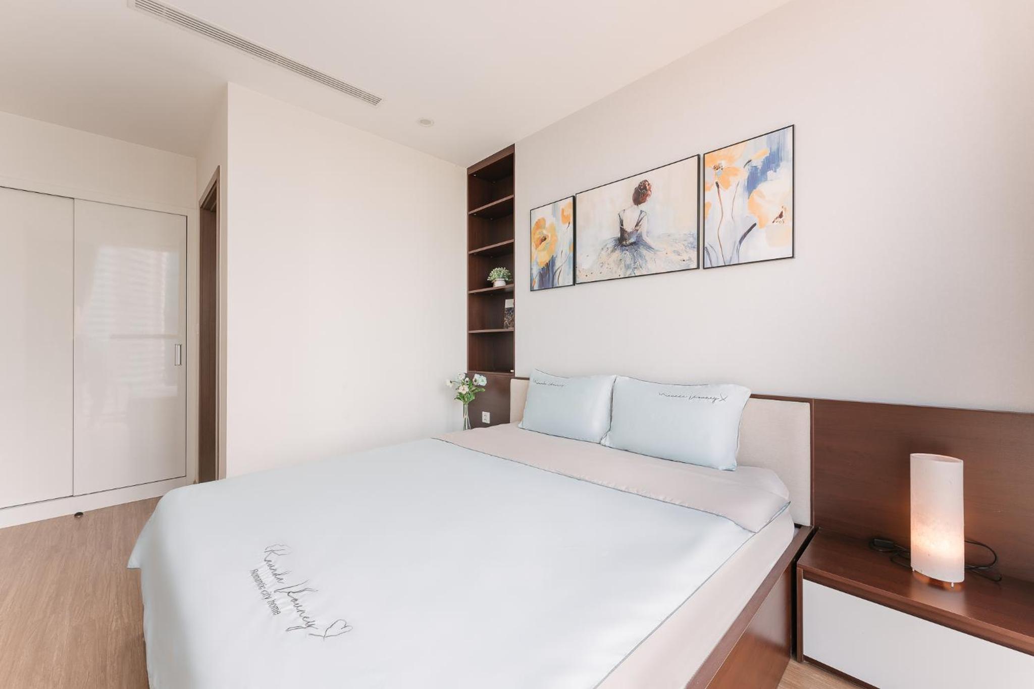 LUXURY APARTMENT VINHOMES SKYLAKE 5min to KEANGNAM