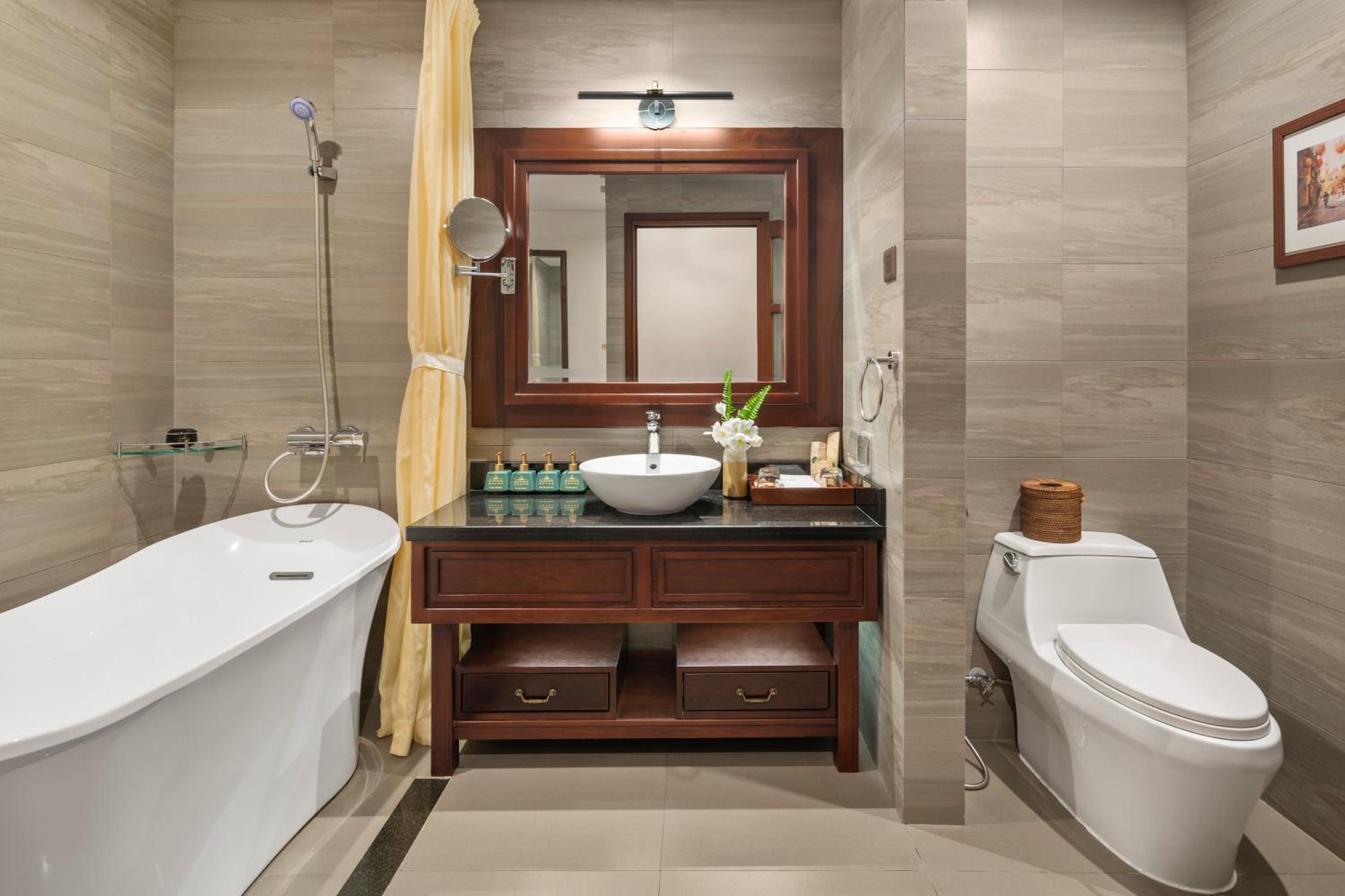 Silk Sense Hoi An River Resort - Green Luxury Escape