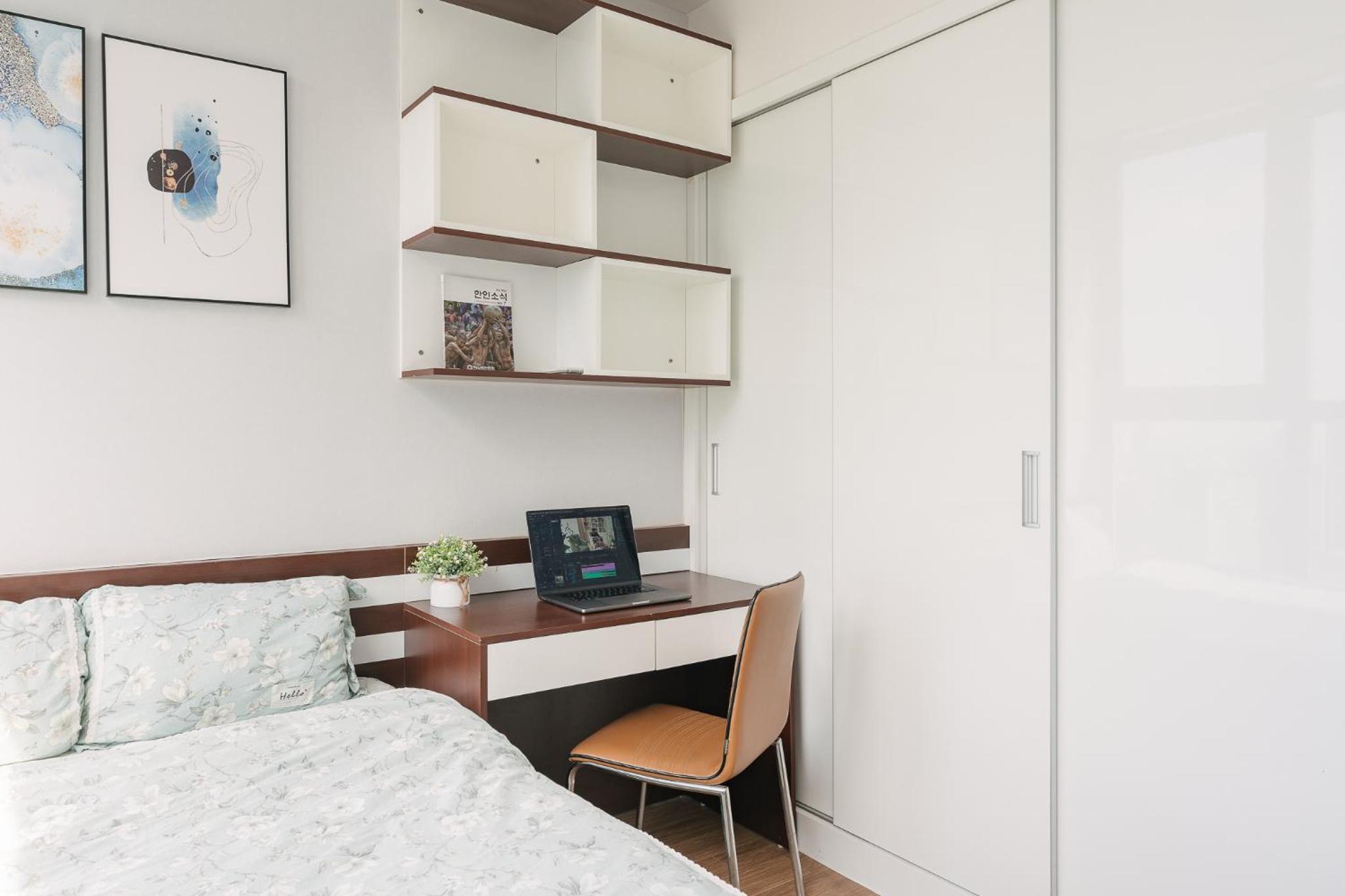 LUXURY APARTMENT VINHOMES SKYLAKE 5min to KEANGNAM