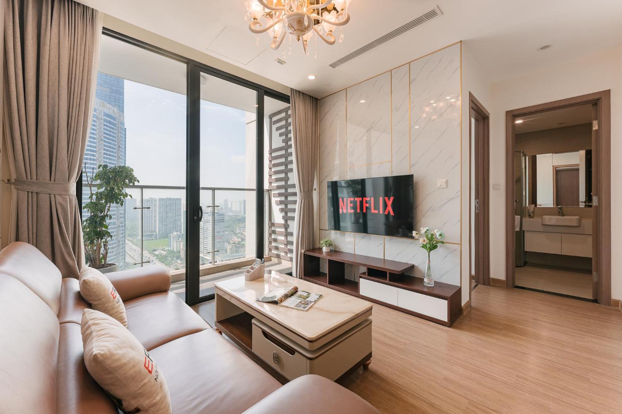 LUXURY APARTMENT VINHOMES SKYLAKE 5min to KEANGNAM