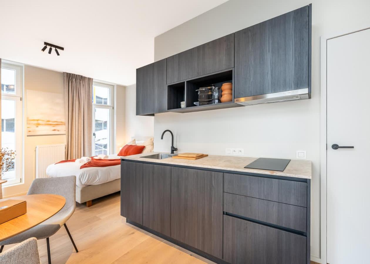 Stylish Modern Studio with Views