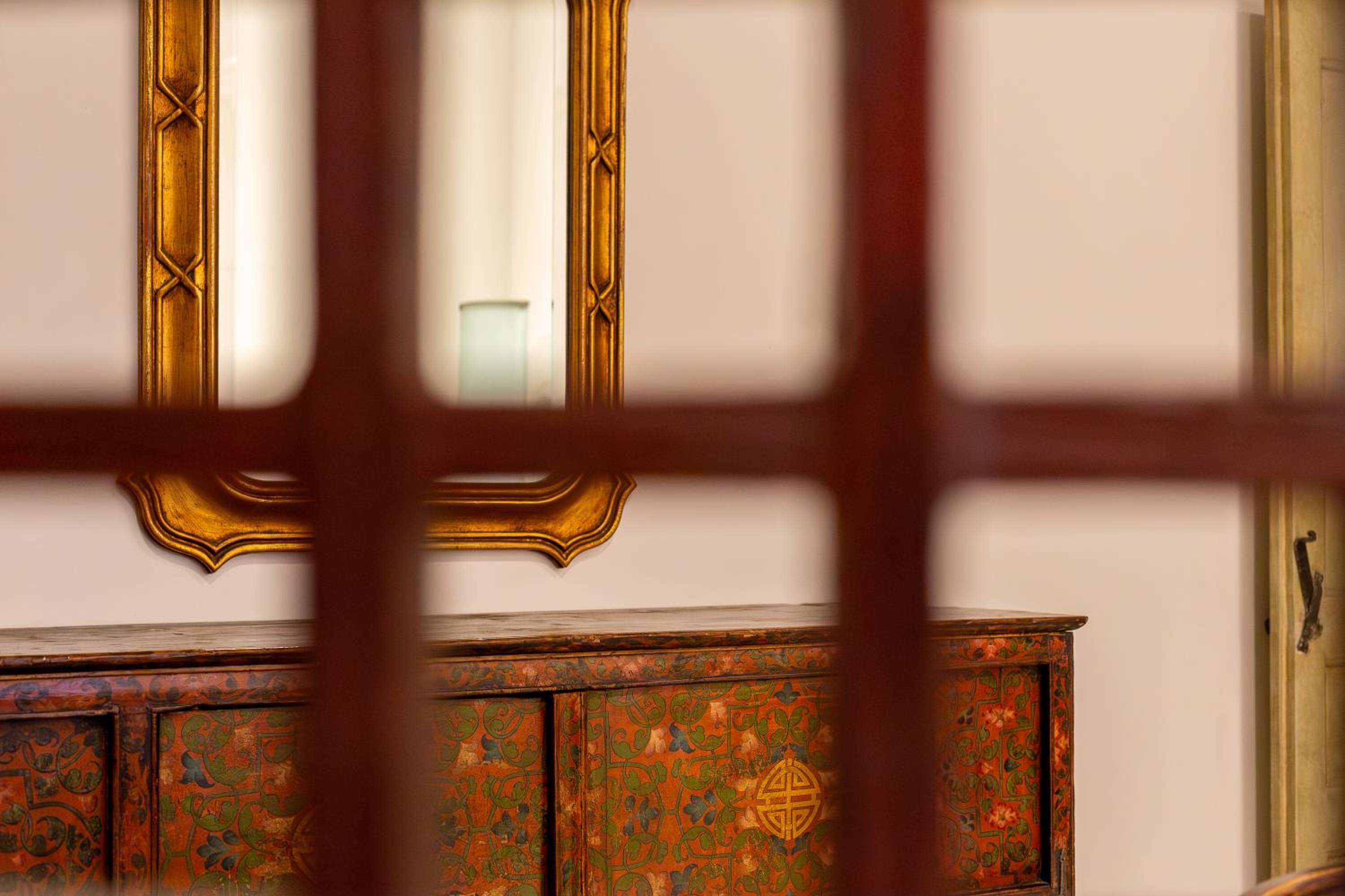 iFlat Pantheon Elegant 3-bedroom Apartment