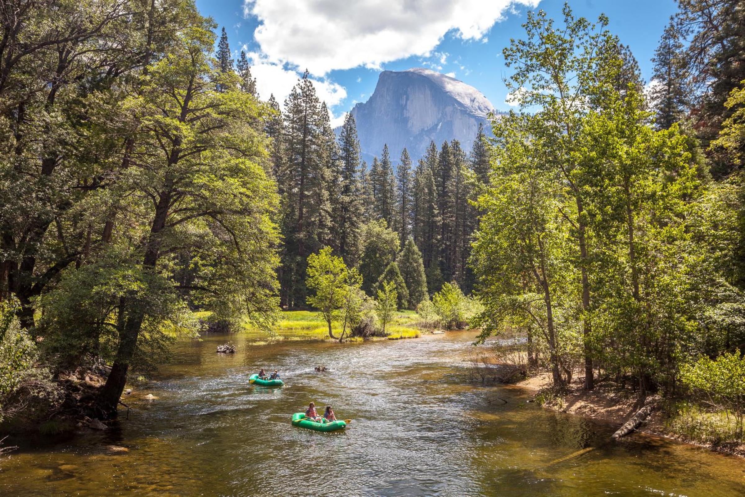 Rush Creek Lodge at Yosemite