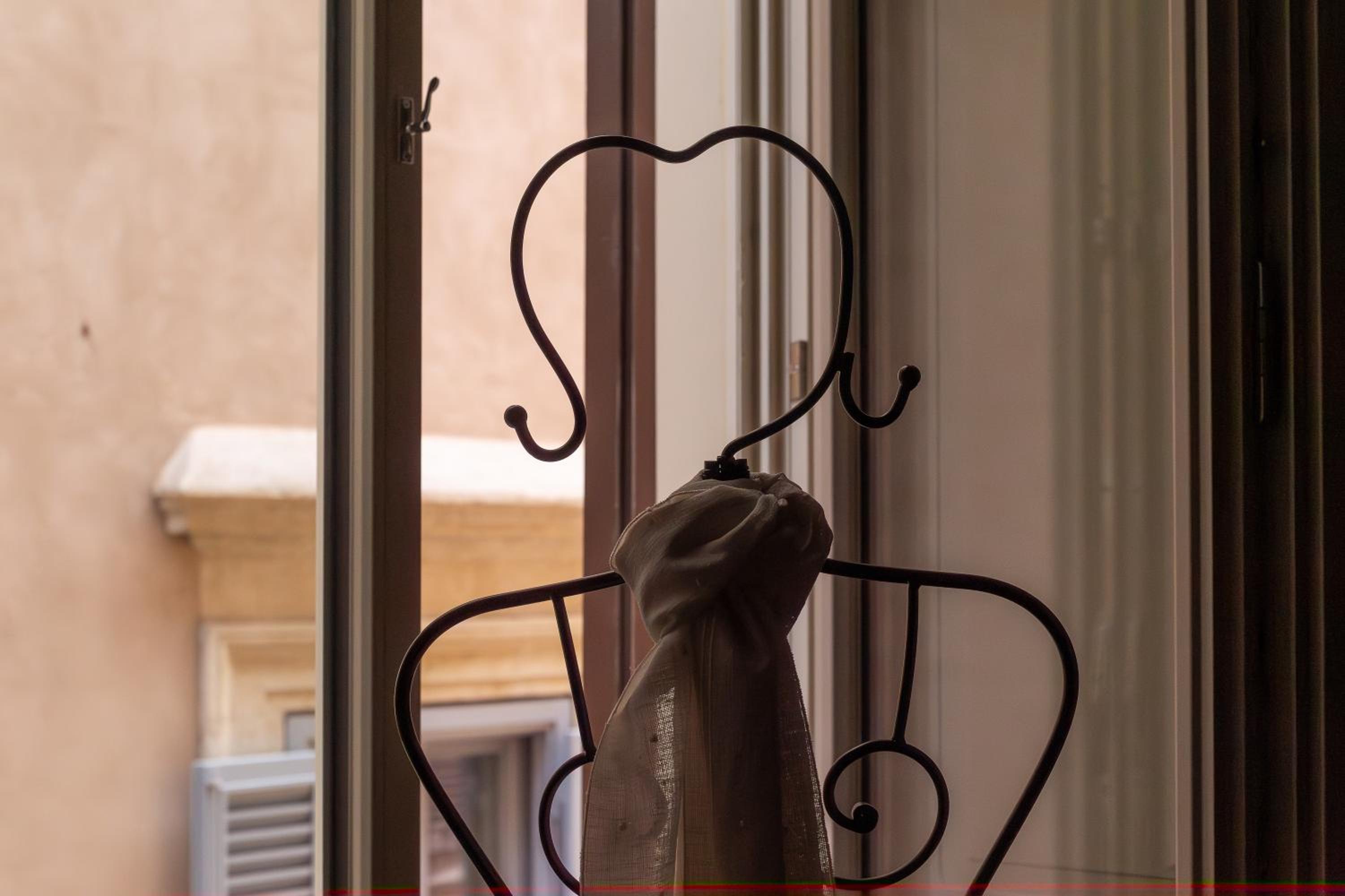 iFlat Pantheon Elegant 3-bedroom Apartment