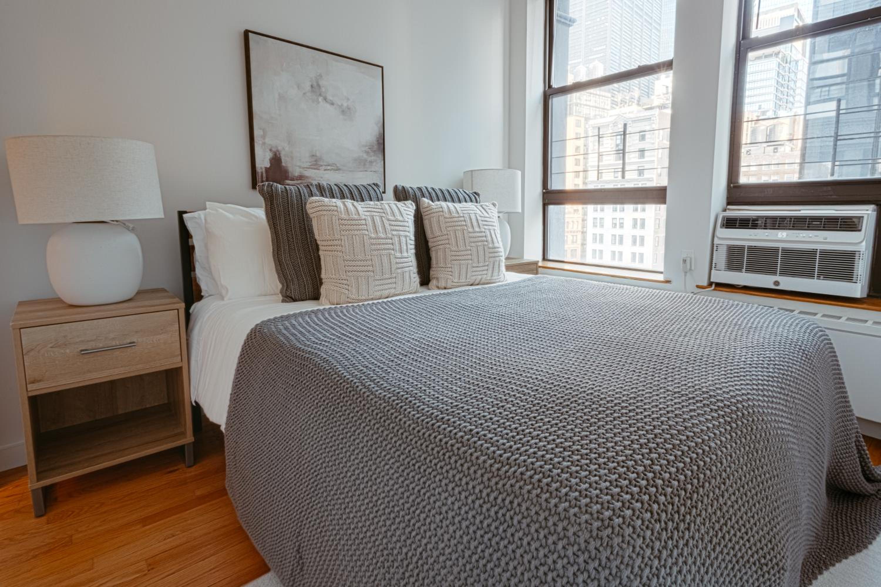Spacious & Charmy 3BDR & 1 BTH Downtown Manhattan