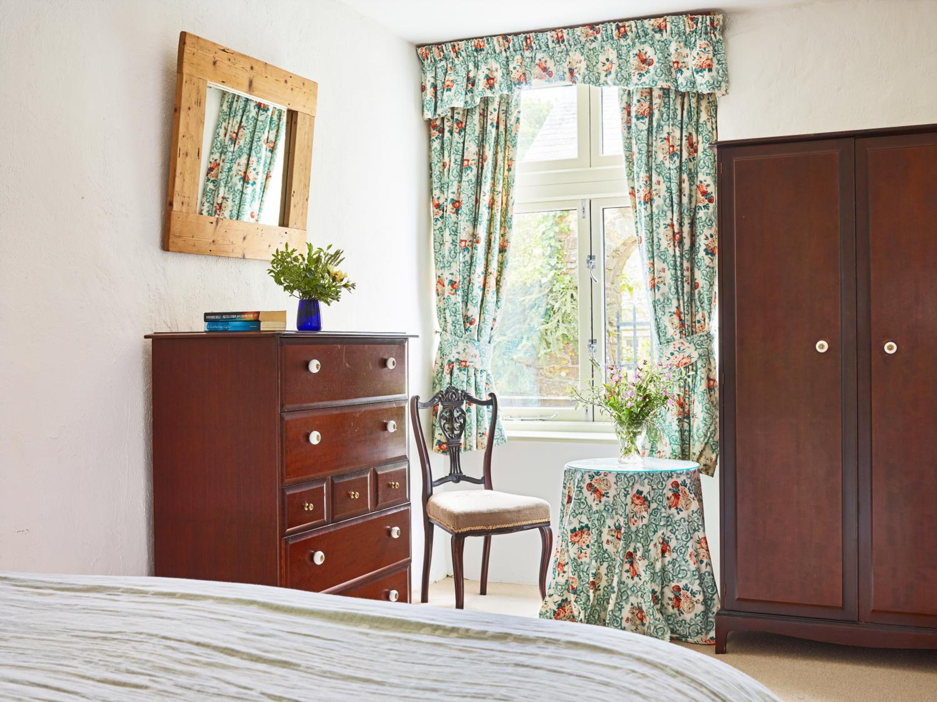 Trevadlock Manor Self Catering Cottages