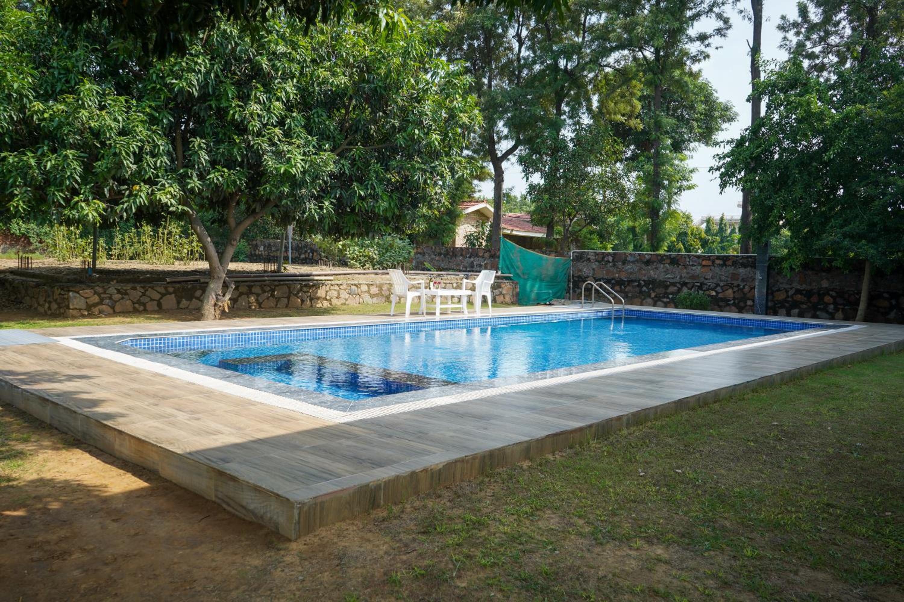 Alaya Stays 5 BHK Pet friendly with pvt pool - Ashirwad Farms view 5