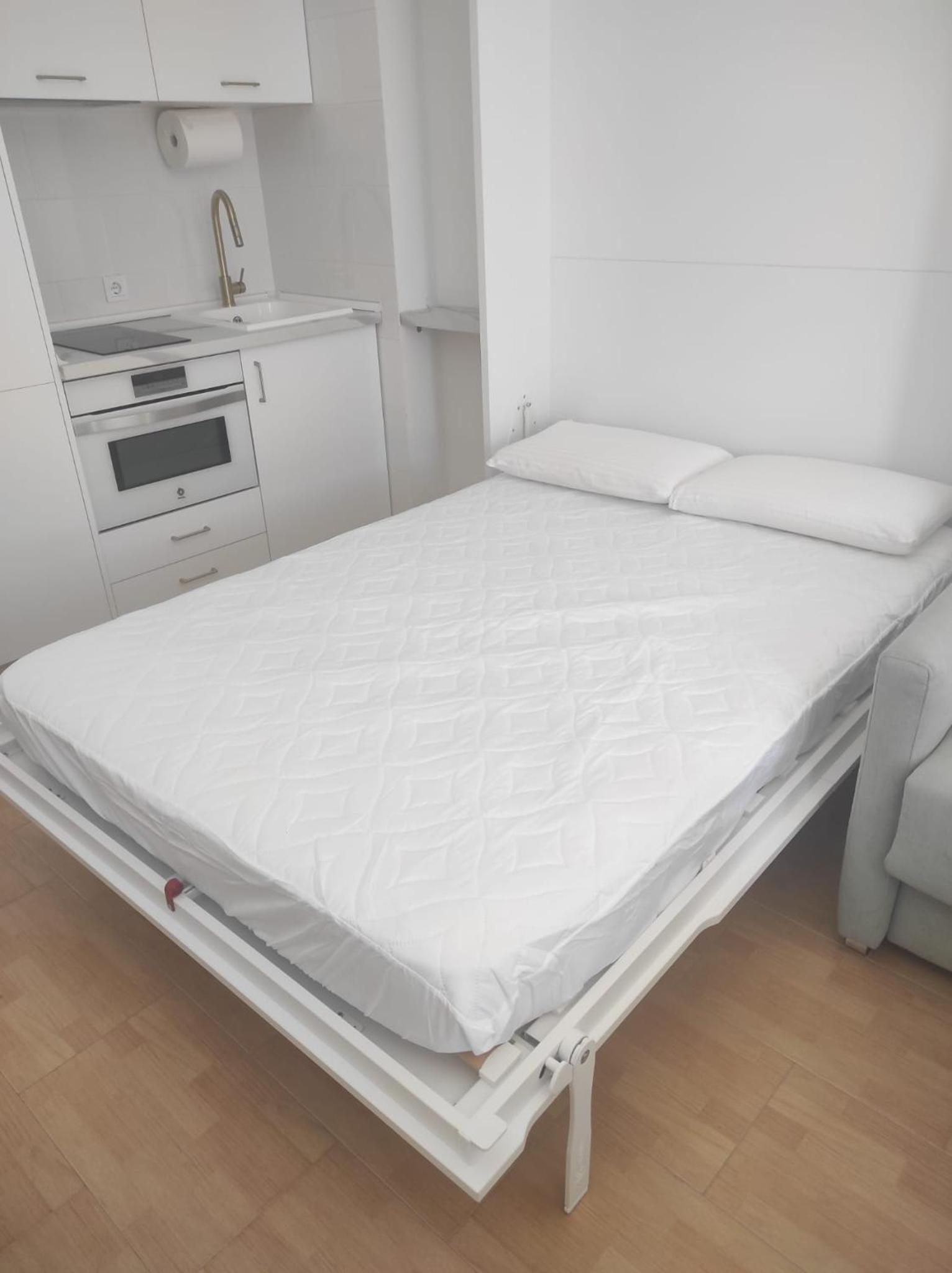 SHR057 Estudio con piscina y cerca de la playa photo 3