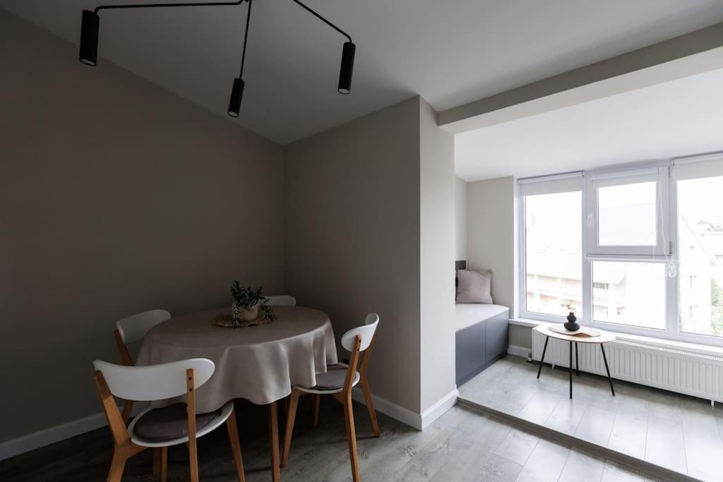 Apartament modern în centru view 4